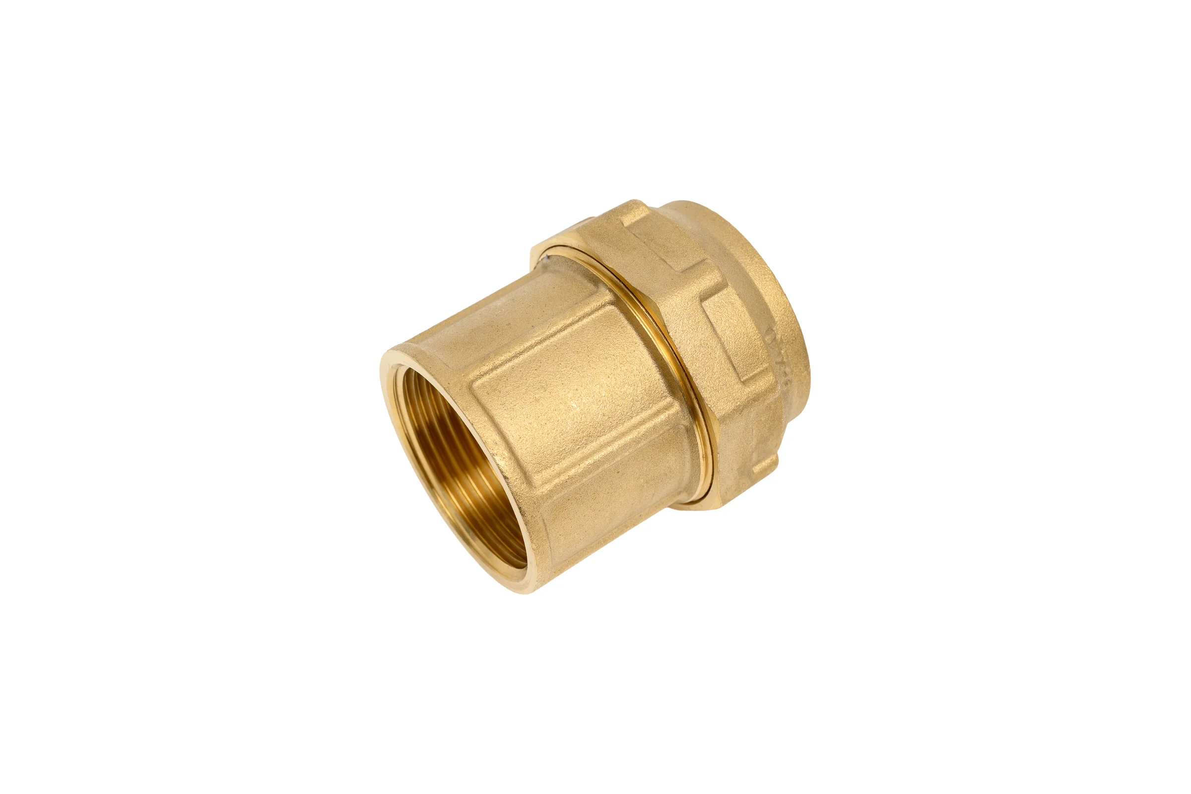 Муфта прямая латунная для ПНД труб Millennium 40-1 1/4" с внутренней резьбой PFBF4032 (710 11/4")