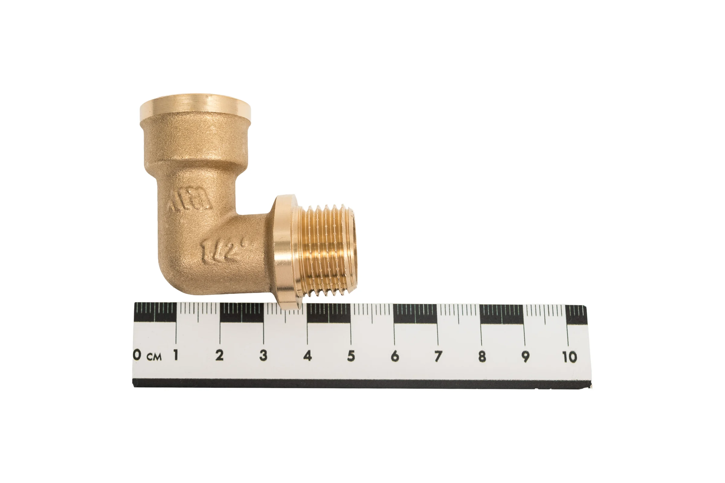 Угольник латунный Millennium 1/2" x 1/2" внутренняя/наружная резьба LUFM1212