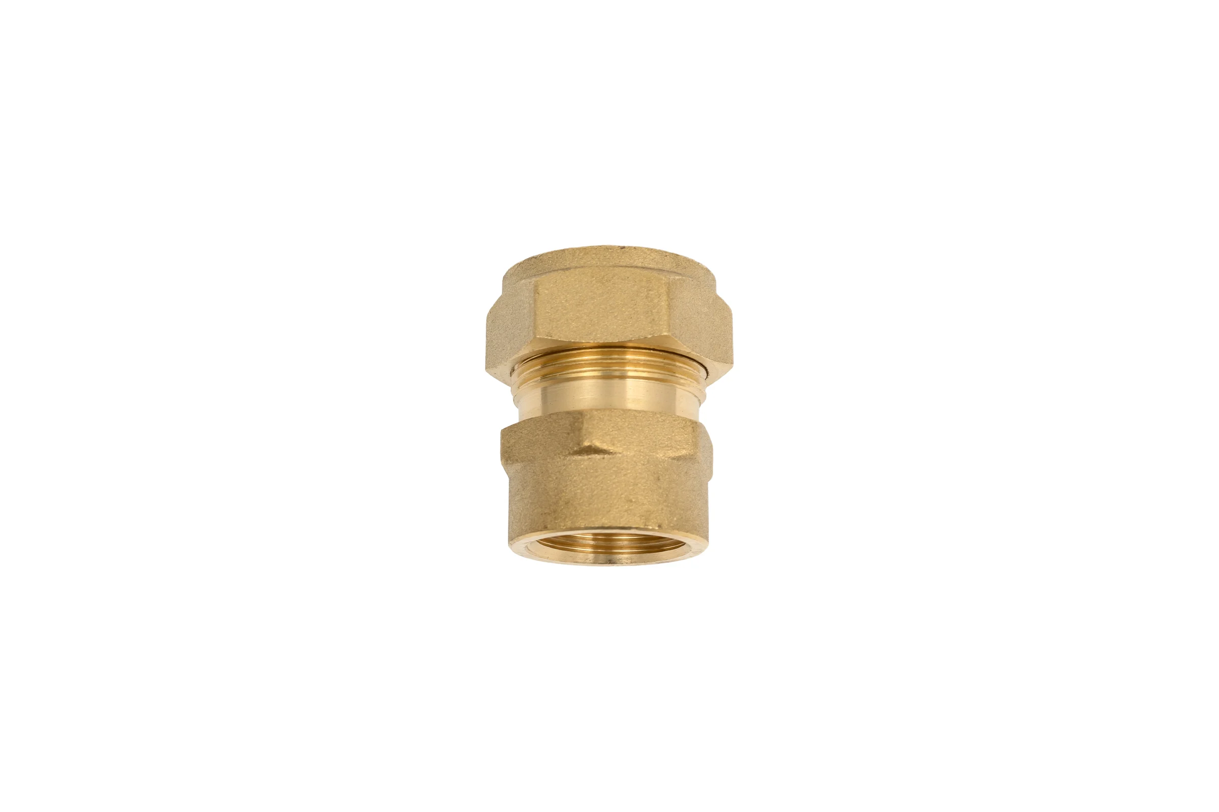 Соединительная муфта для гофрированных труб Millennium 15x1/2" с внутренней резьбой MNF1215