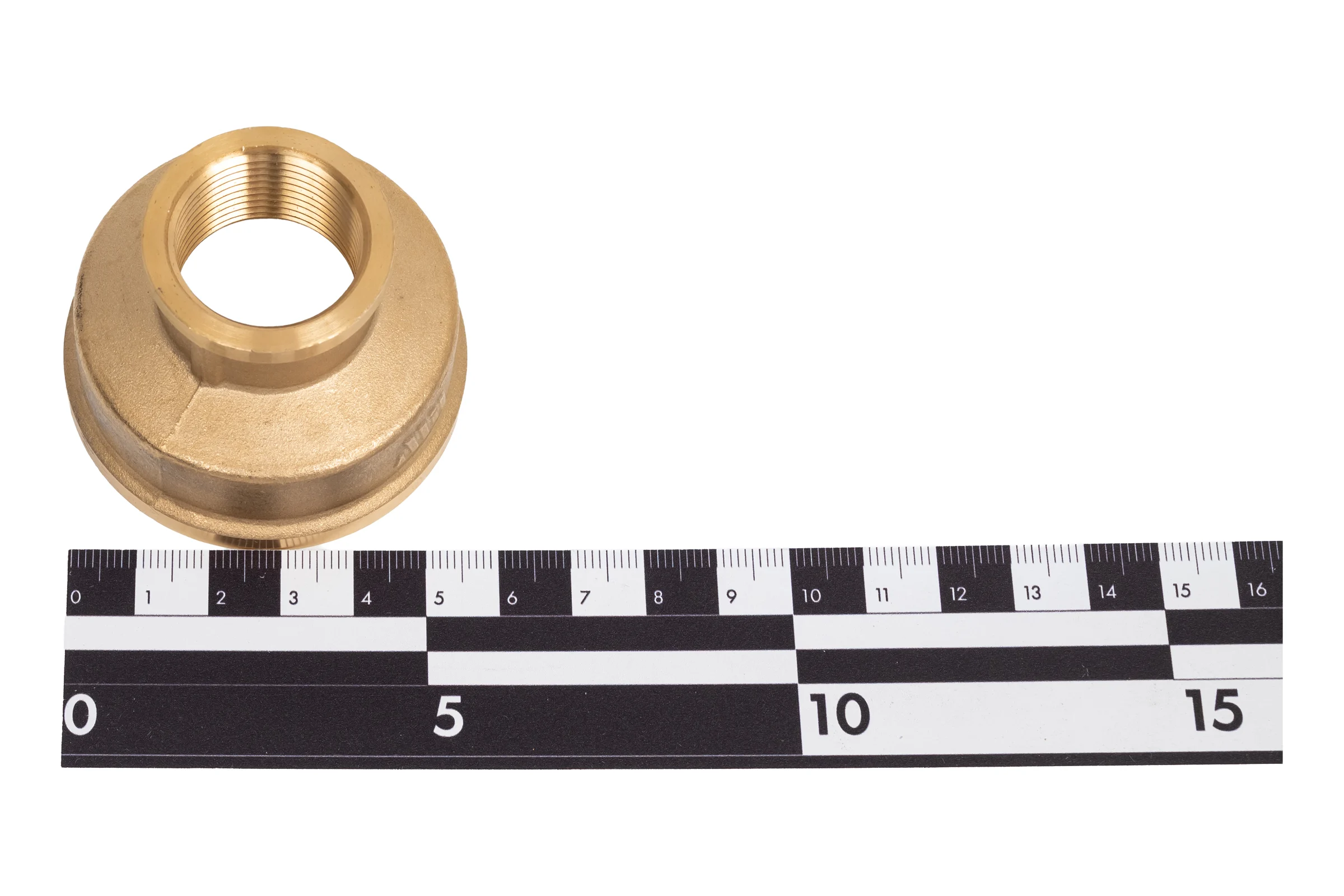Муфта латунная никелированная переходная 1 1/2"×3/4" с внутренней/внутренней резьбой для соединения труб разного диаметра Millennium LMFF4034