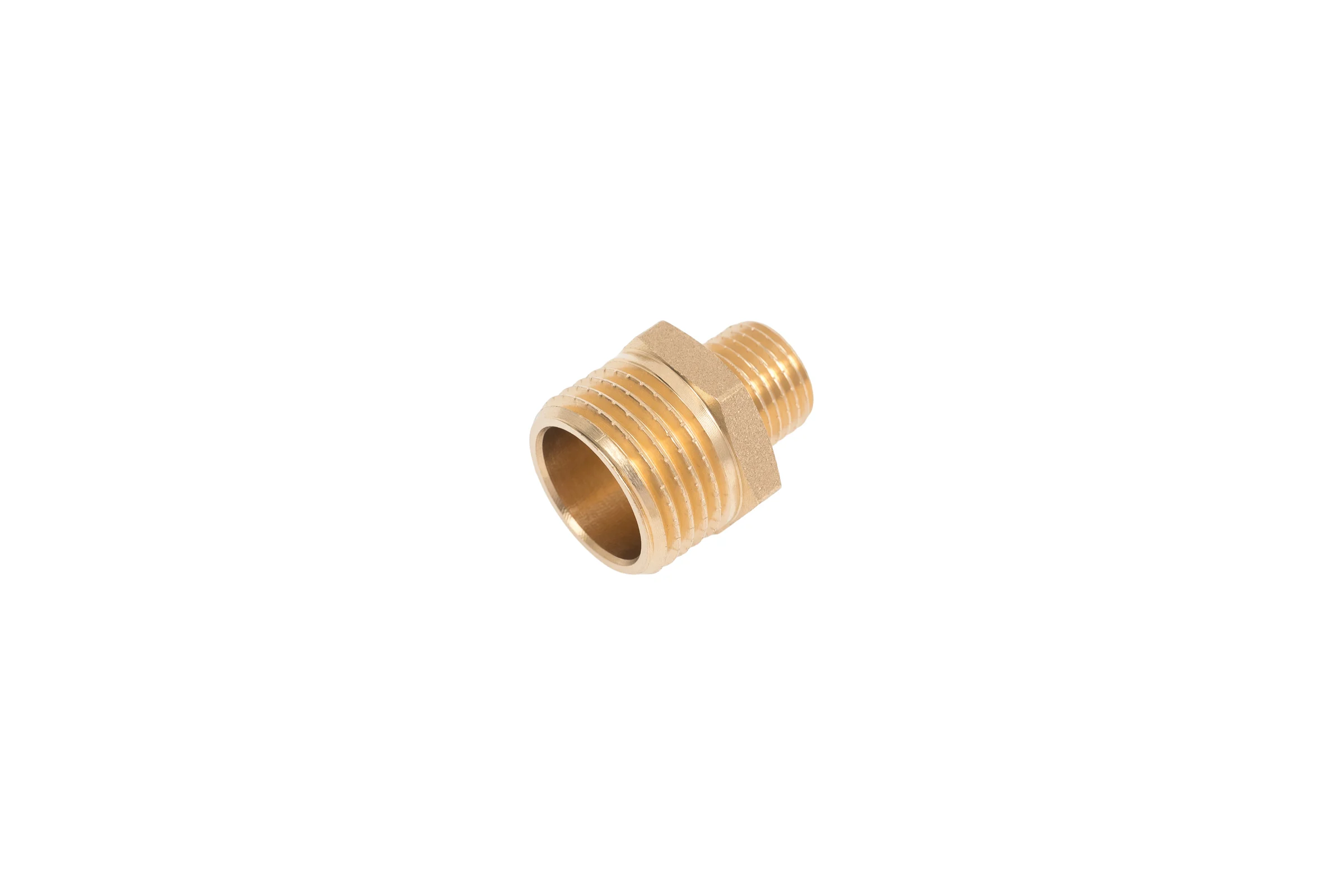Ниппель латунный никелированный переходной Millennium 1/2" х 1/4" с наружной резьбой LBMM1214
