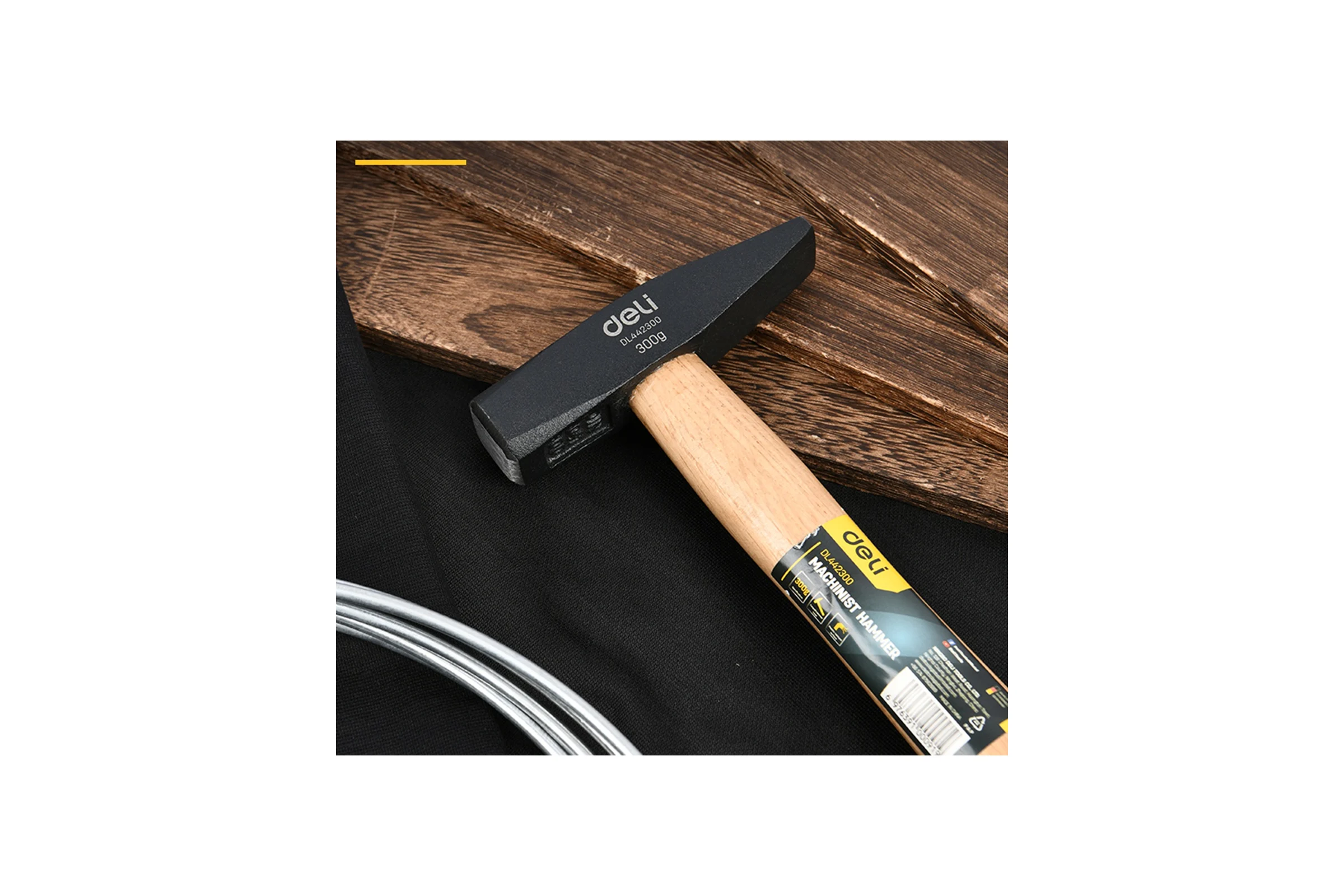 Слесарный молоток Deli 300гр DL442300 деревянная рукоять 177537
