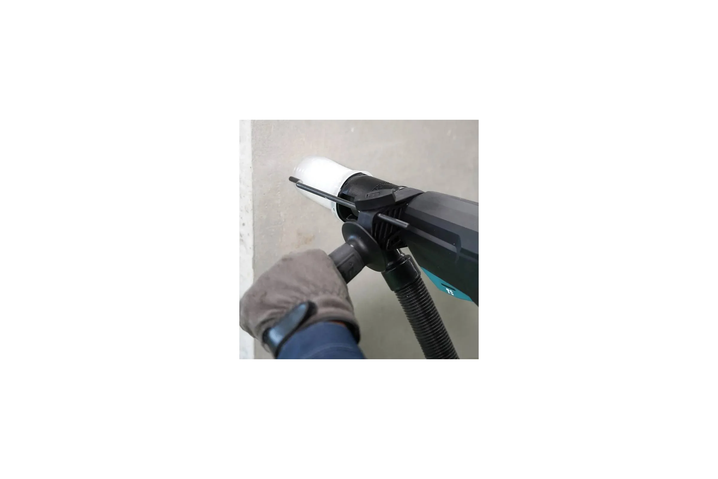 Перфоратор Makita HR2670