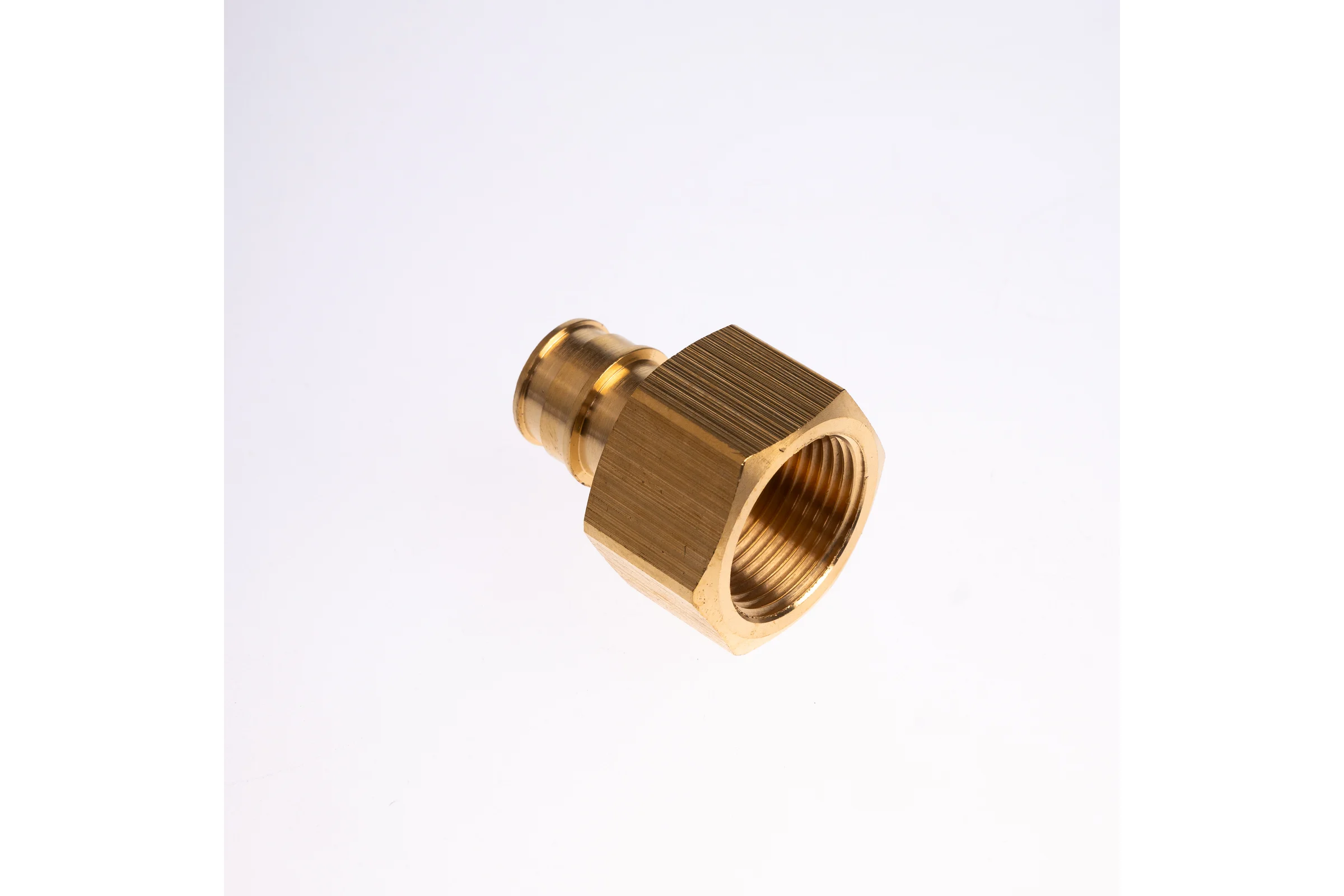 Муфта для PE-X труб РОС радиальная латунь, Дн 20x3/4 ВР (127-3720) R0341453