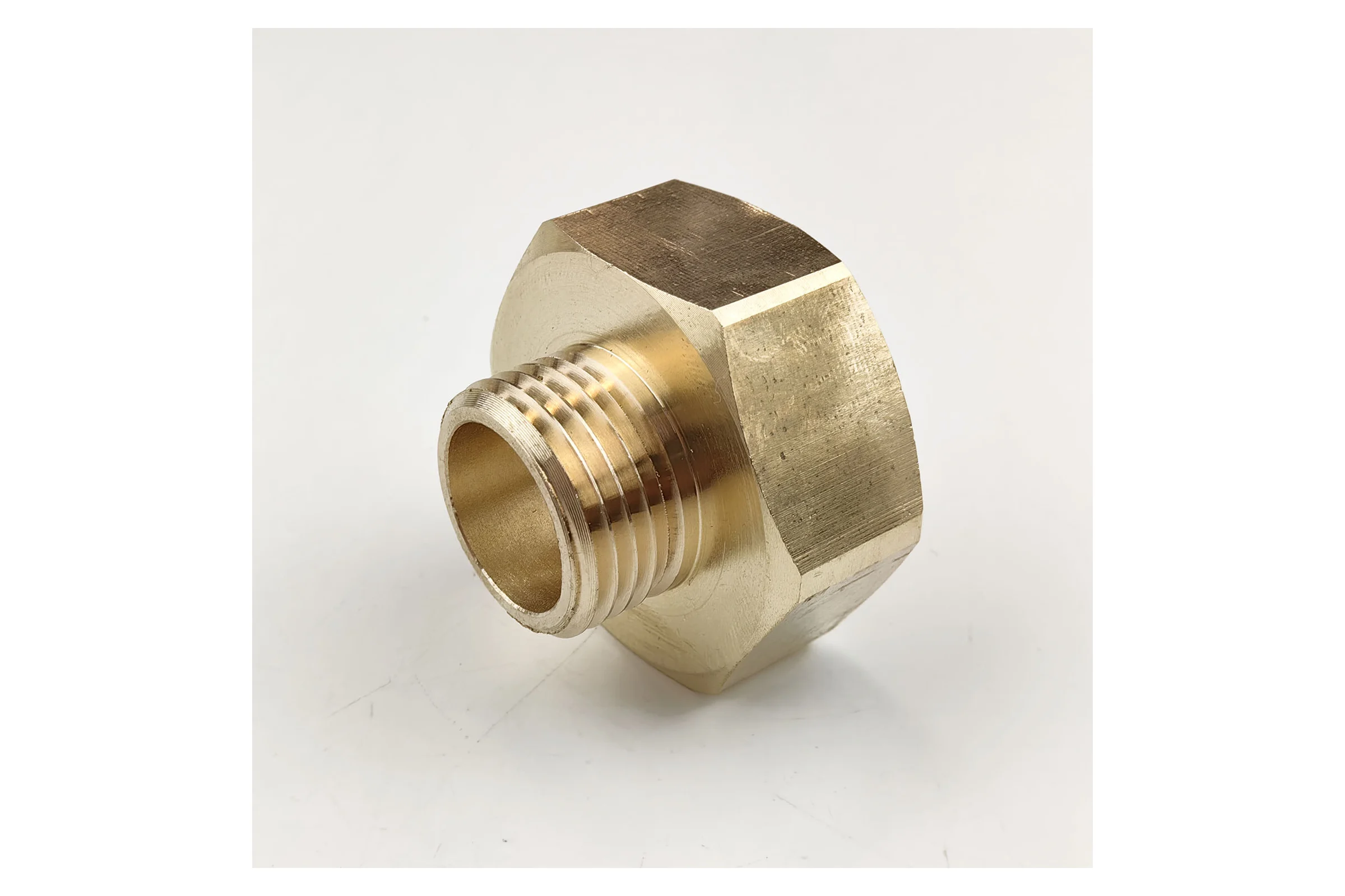 Переходник Boutte латунный, ВР 1" х НР 1/2", под ключ 9278489