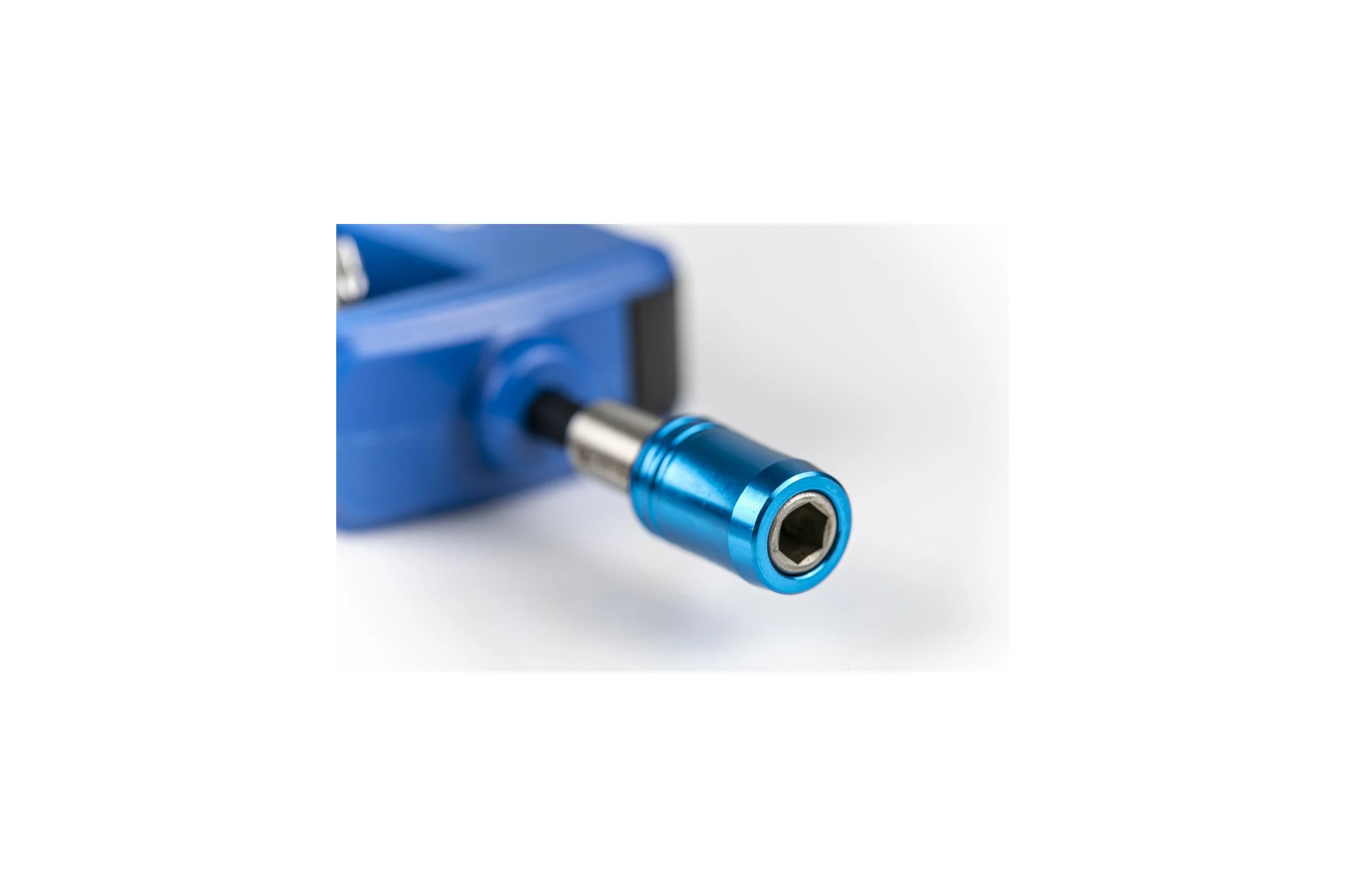 Набор бит с битодержателем 1/4, SL, PH, PZ, Torx, 17 шт. HOEGERT TECHNIK HT1S401