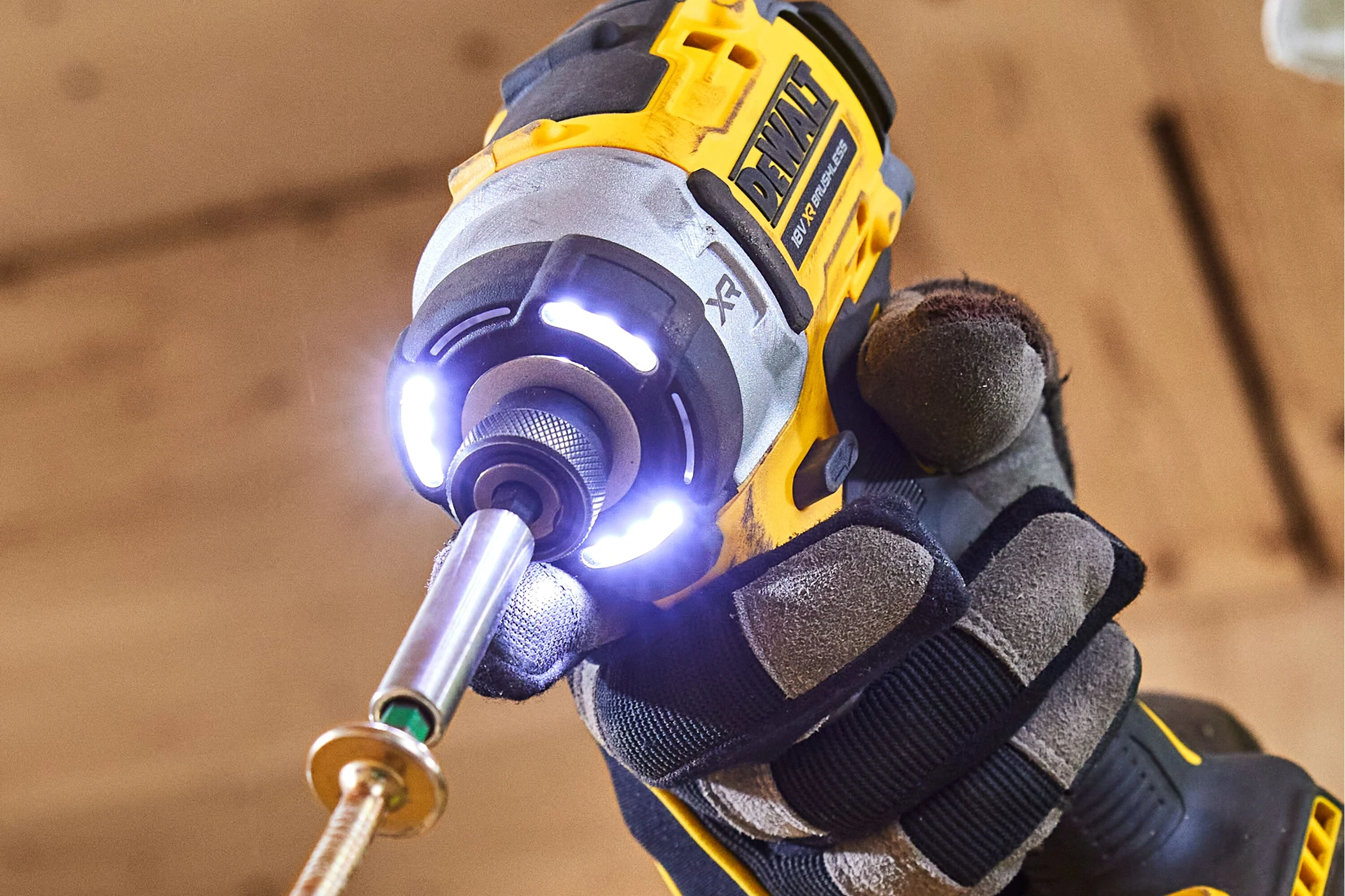 Аккумуляторный шуруповерт Dewalt DCF860NT, 18 В, 282 Нм, 4500 уд/мин, без АКБ и ЗУ, в кейсе TSTAK DCF860NT-XJ