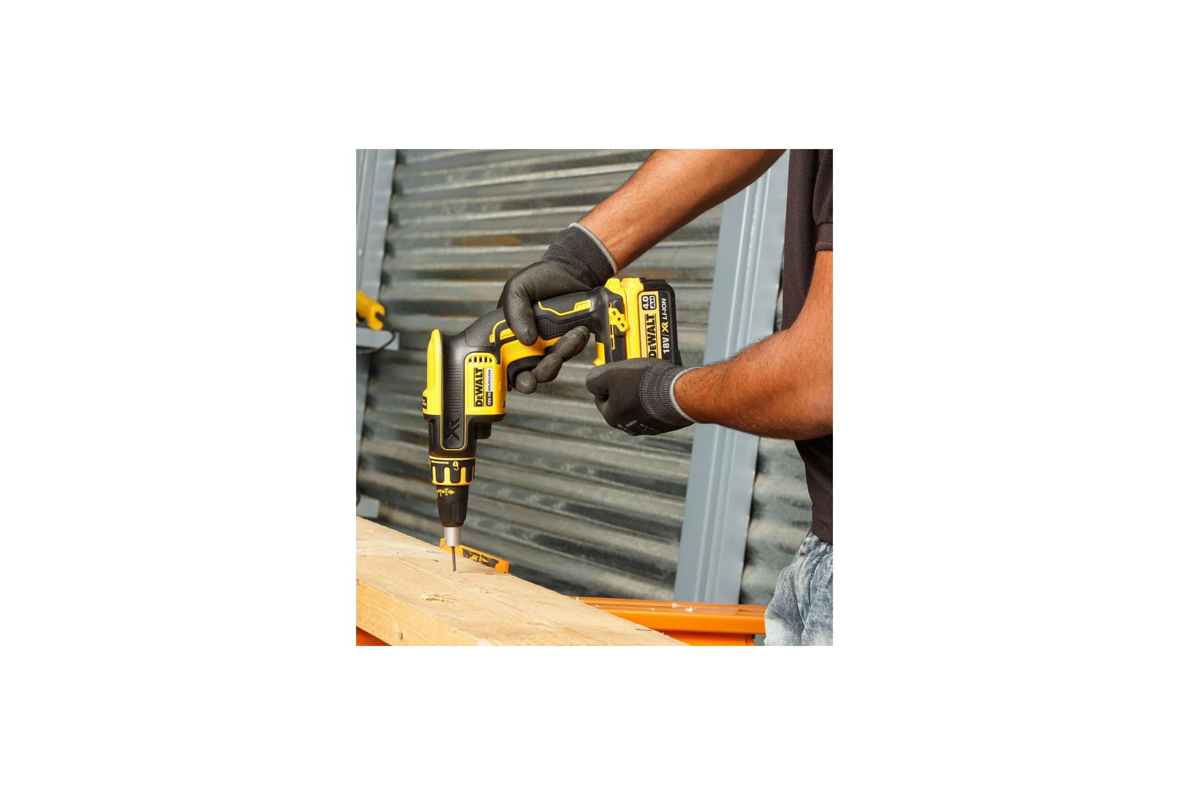 Аккумуляторный ленточный шуруповерт Dewalt DCF620NT, 18 В, 30 Нм, 4400 об/мин, без АКБ и ЗУ, в кейсе TSTAK DCF620NT-QW