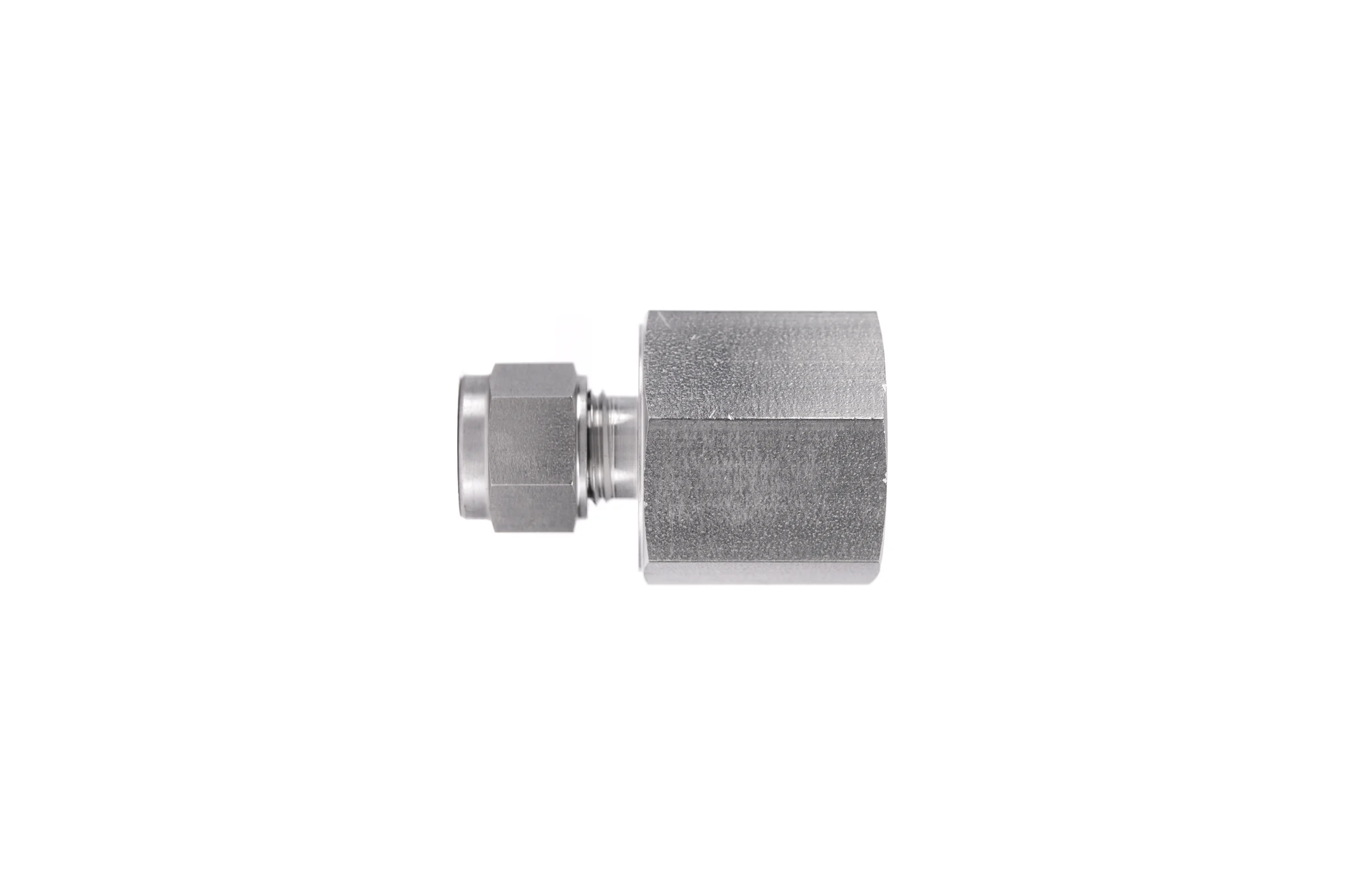 Фитинг прямой РИЗУР с внутренней резьбой RizurLok-P-Opf 8 мм_1/2NPTF SS316 9458000000055