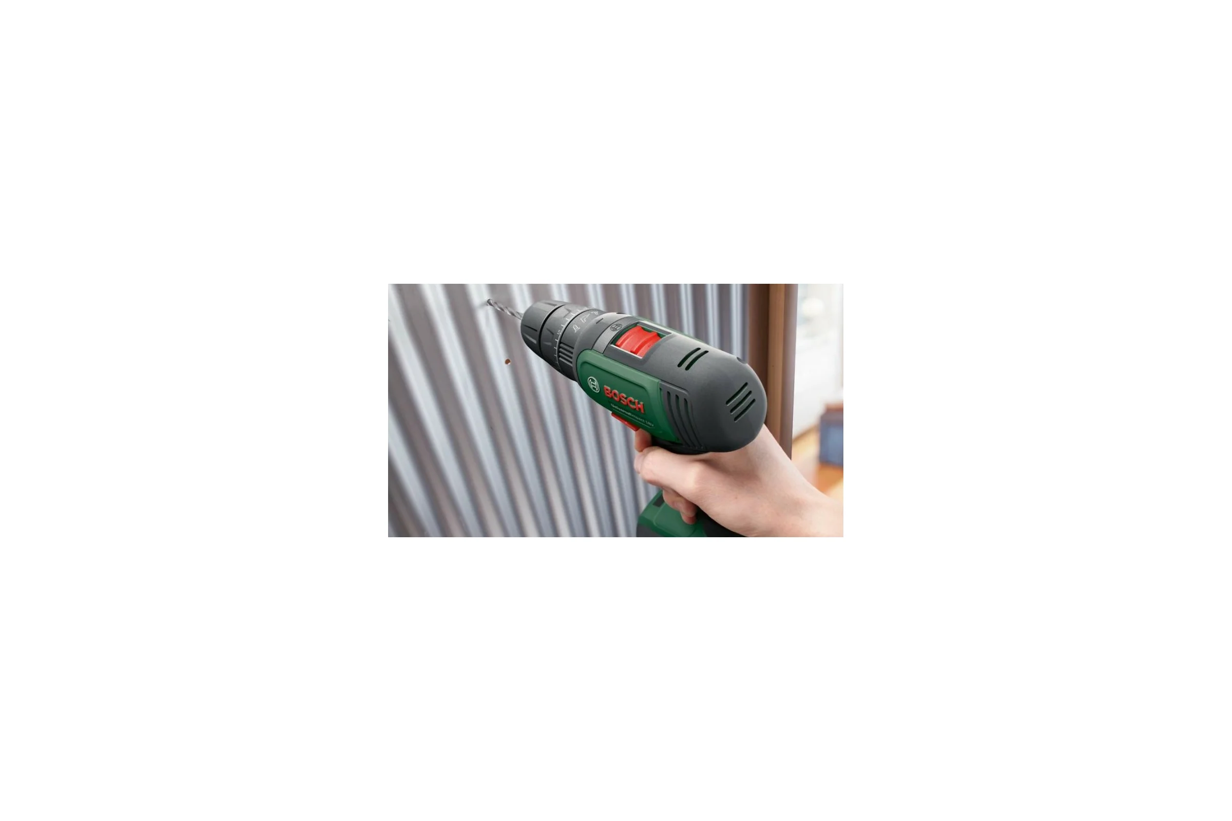 Аккумуляторный шуруповерт Bosch UniversalImpact 18V 06039D4102