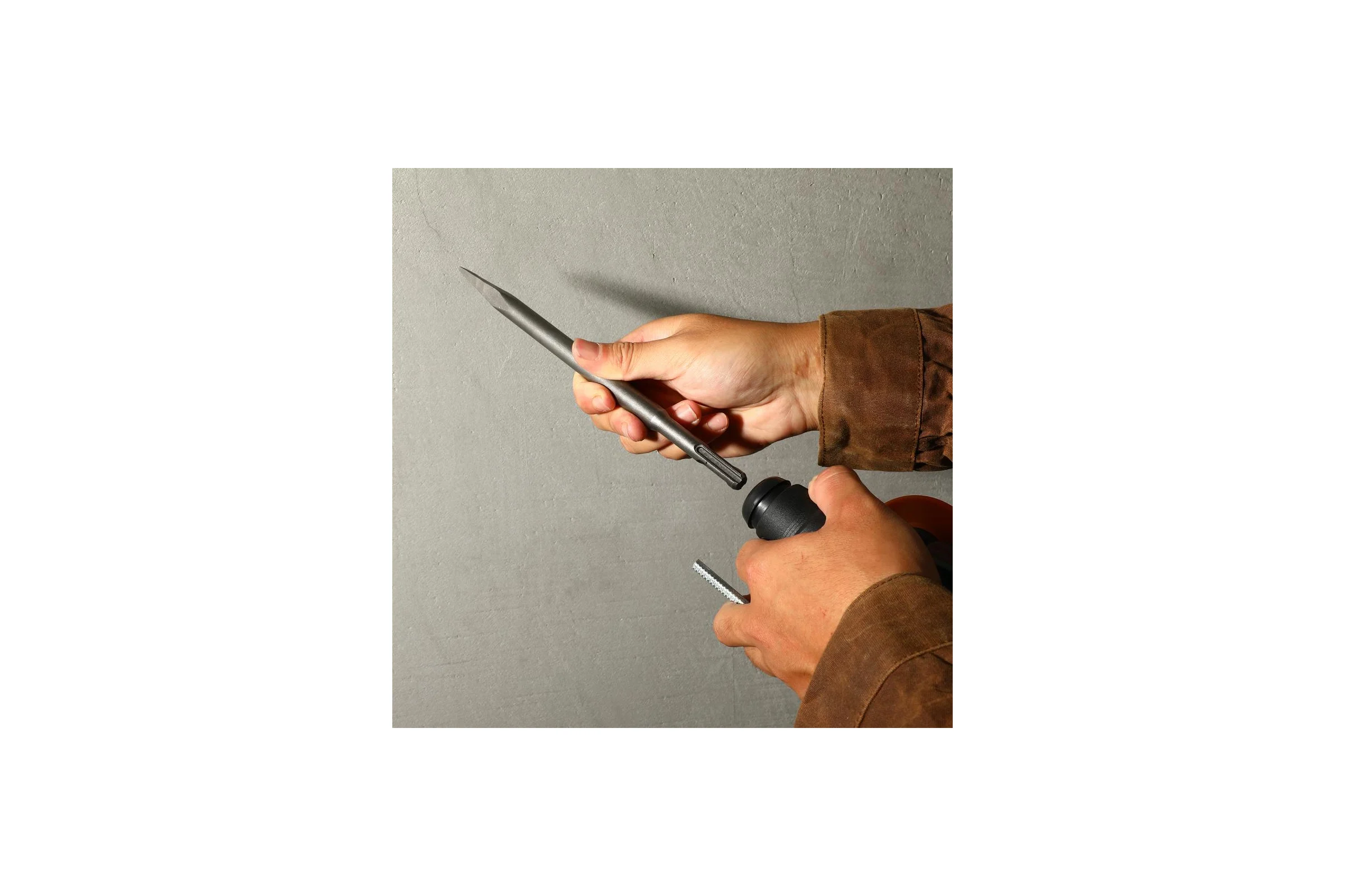 Перфоратор сетевой DEKO DKH1300W в кейсе, 1300Вт 083-1062
