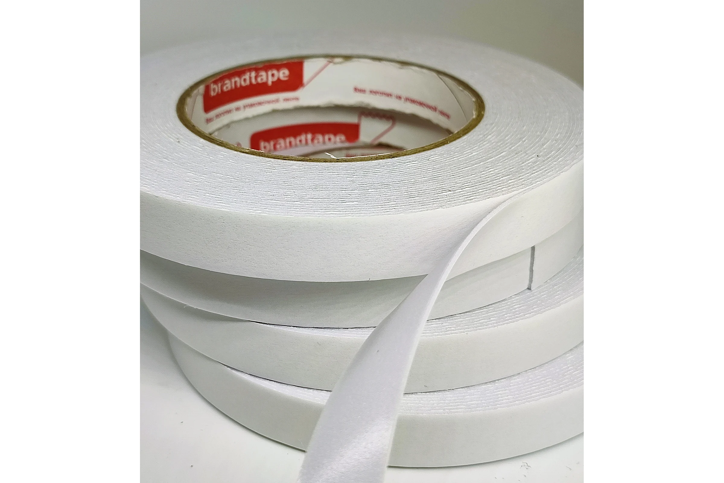 Двухсторонняя клейкая лента Brandtape пена 15мм х 10м (упаковка 4 шт.) 4631163957038