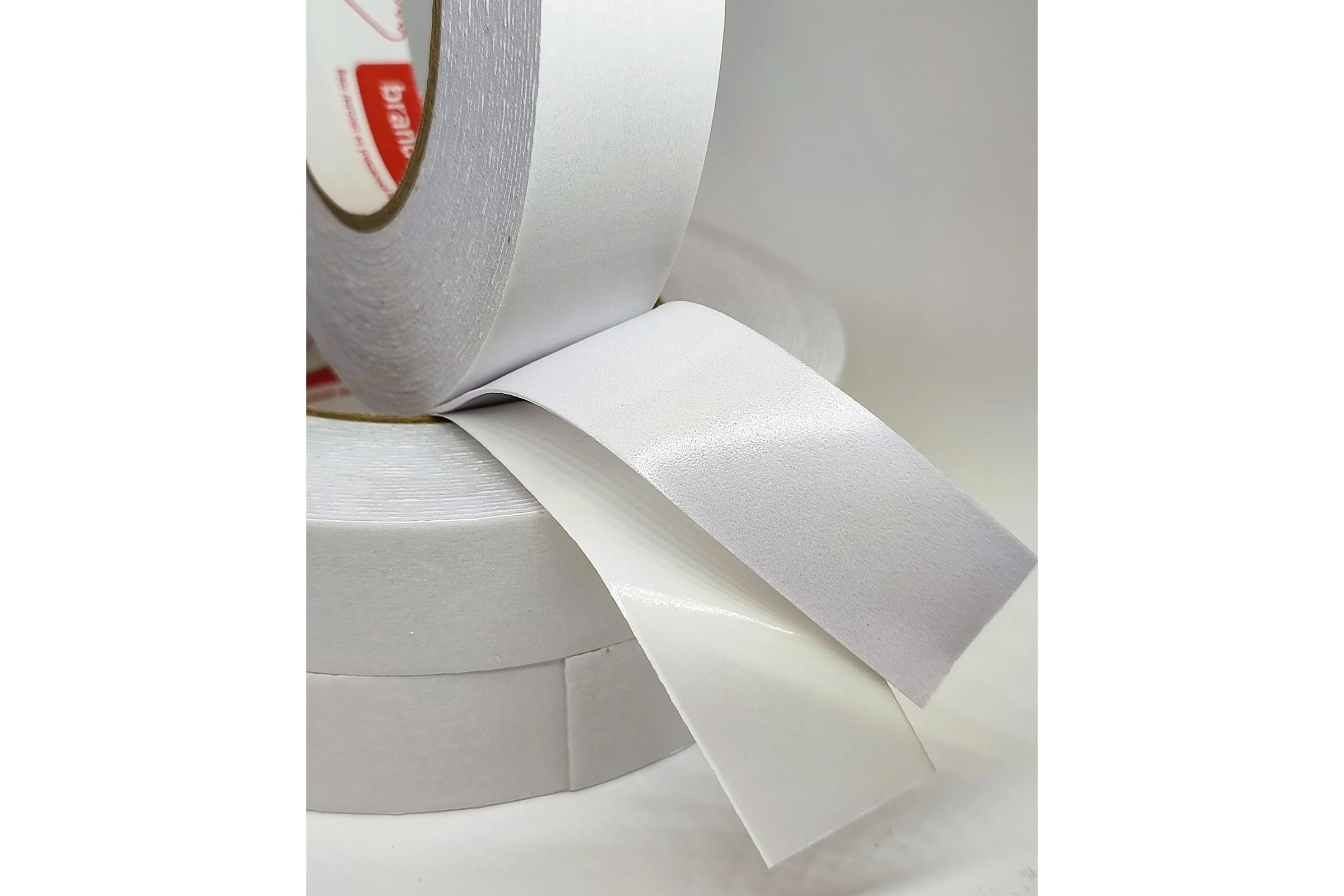 Двухсторонняя клейкая лента Brandtape пена 12мм х 10м (упаковка 4 шт.) 4631178306586