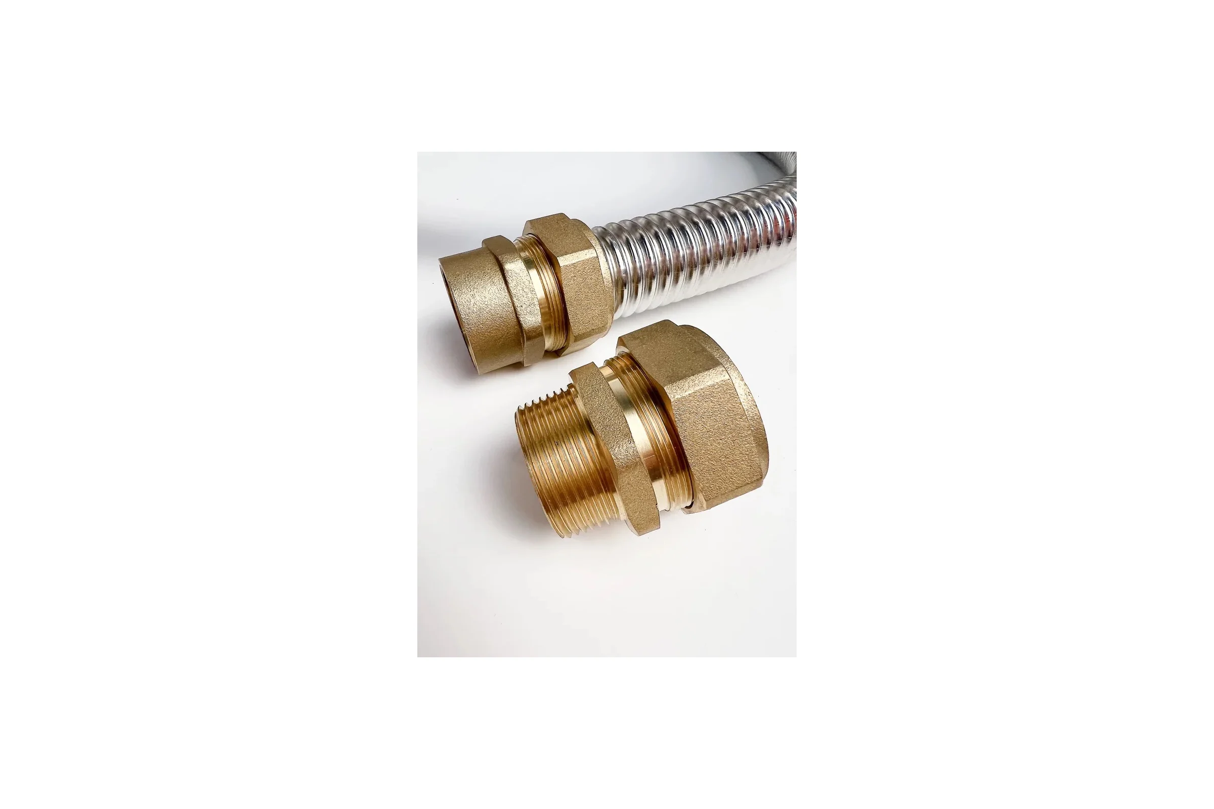 Муфта внутренняя STACORT SF20x3/4''MR (мама)-для гофрированной трубы 20А из нержавеющей стали SF20-34MR