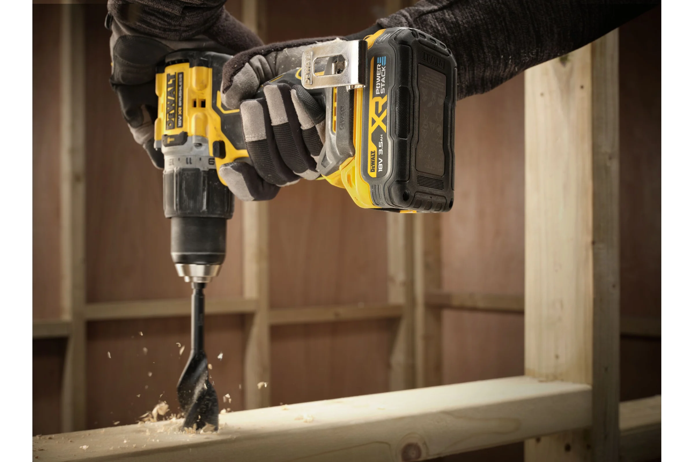 Аккумулятор DEWALT POWERSTACK DCBP318, Li-Ion, 18 В, 3.5 Ач () DCBP318-XJ
