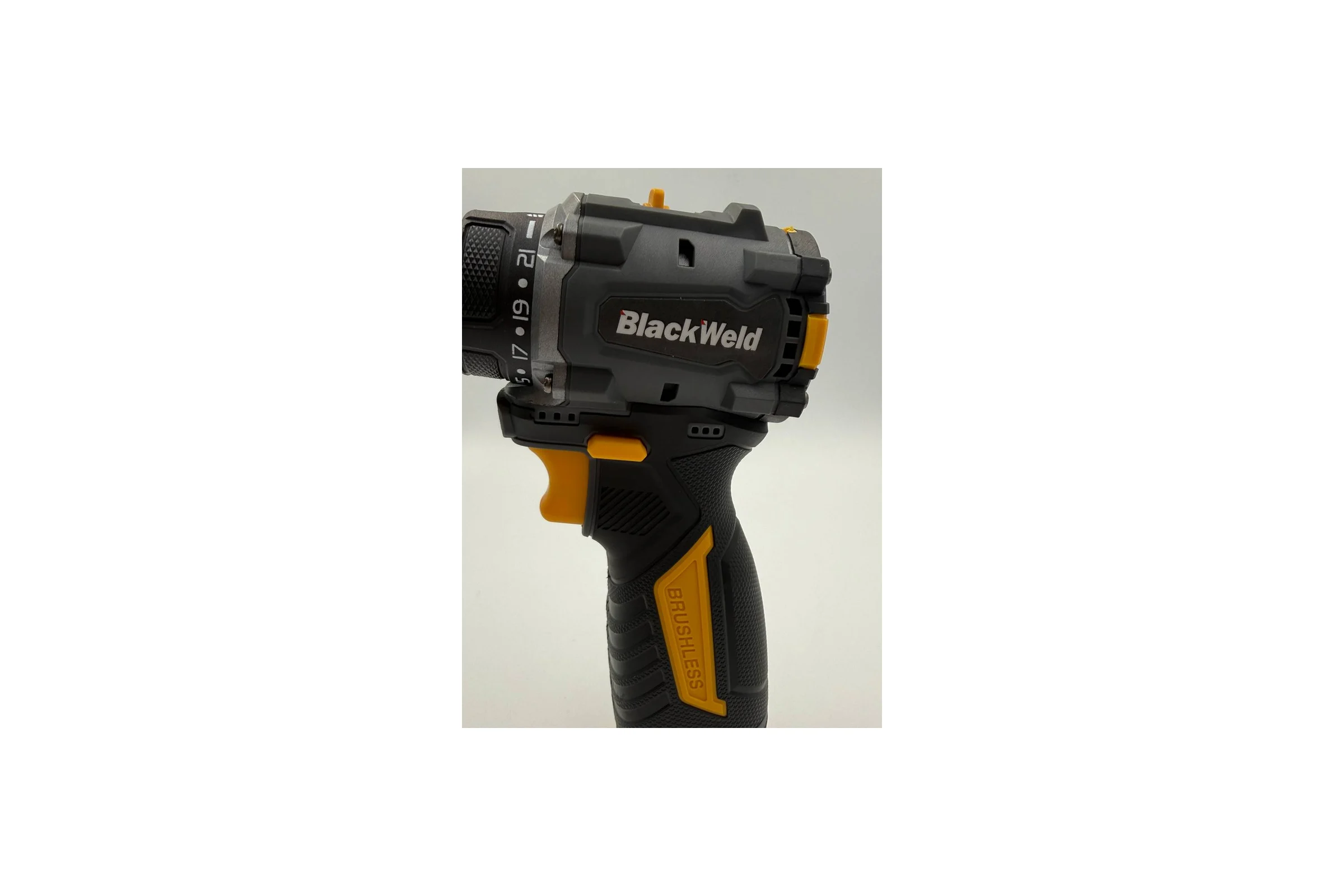Дрель-шуруповерт аккумуляторная BlackWeld 16.8V 1.5Ah 150239