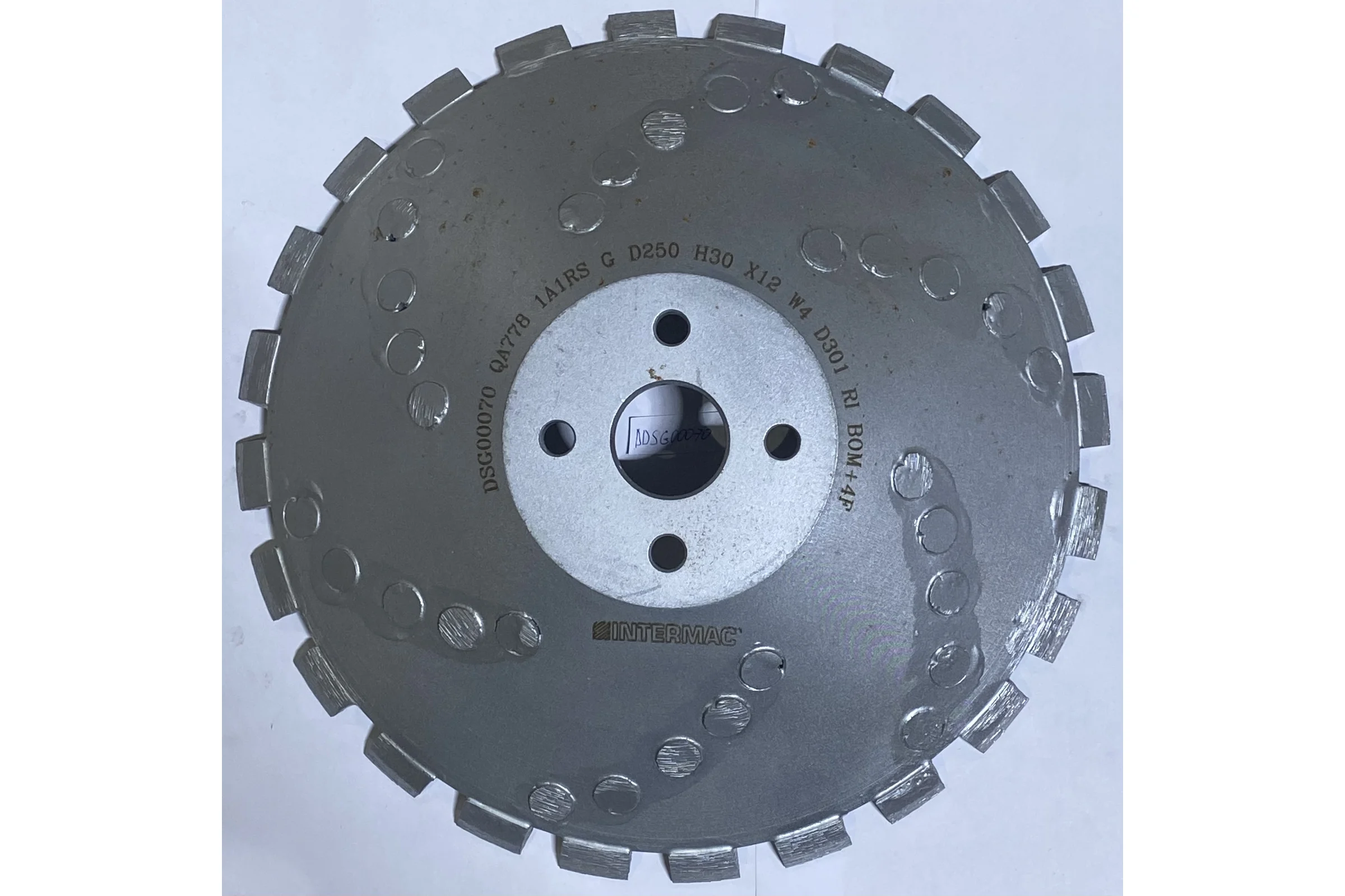 Диск DIAMUT для криволинейной резки D250 H30 V30 (гранит/мрамор) DDSG00070