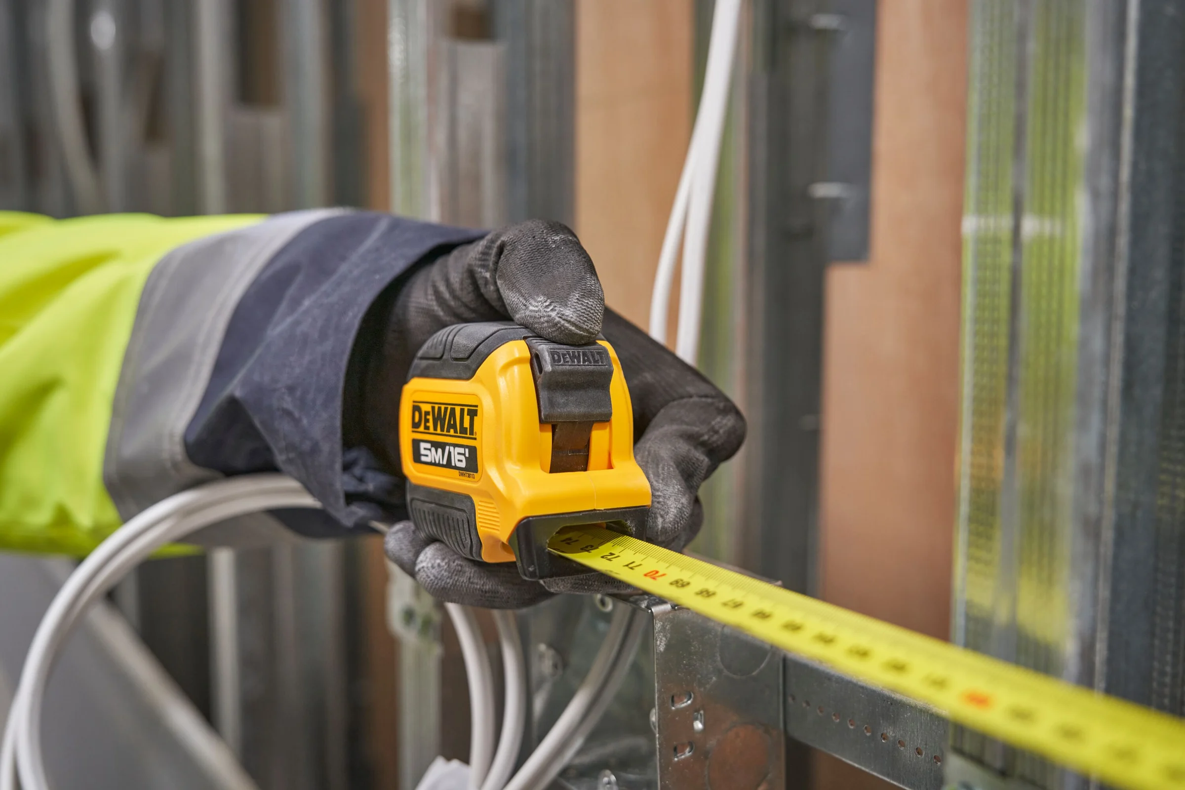 Рулетка Dewalt 5 м DWHT38113-5