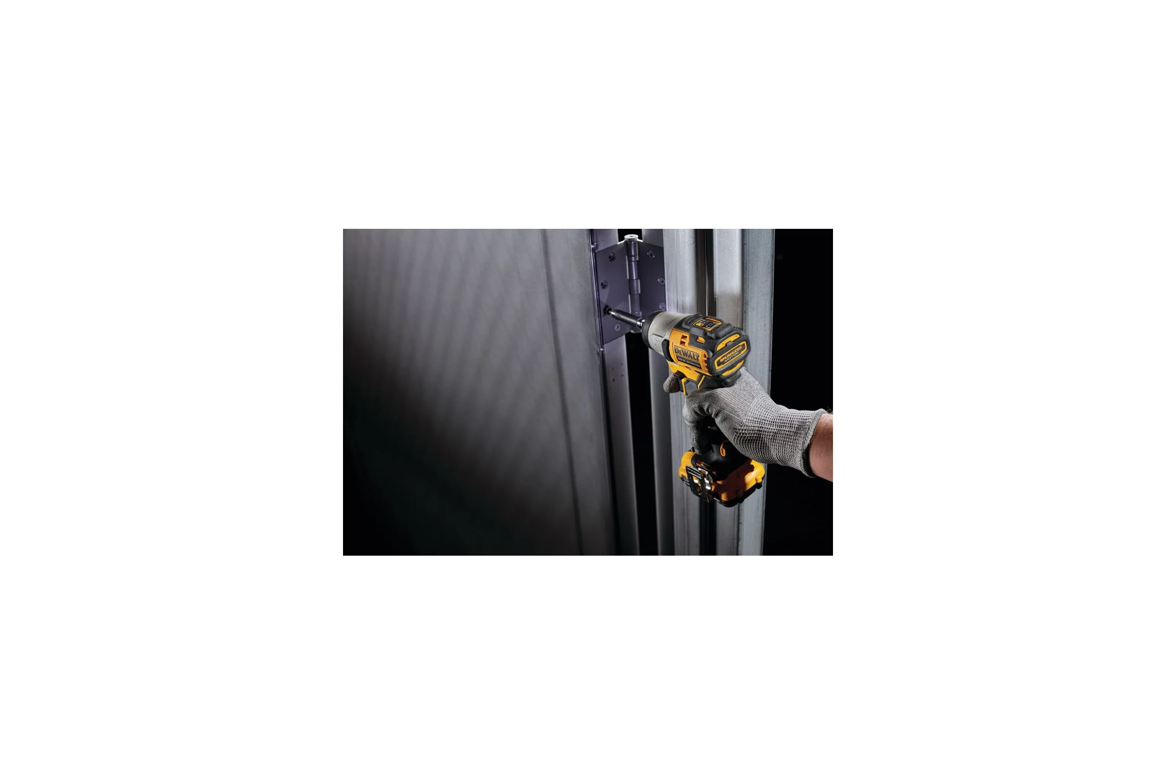 Аккумуляторный шуруповерт DEWALT DCF801N, 12В, 163Нм, 3600 уд/мин, без АКБ и ЗУ DCF801N-XJ