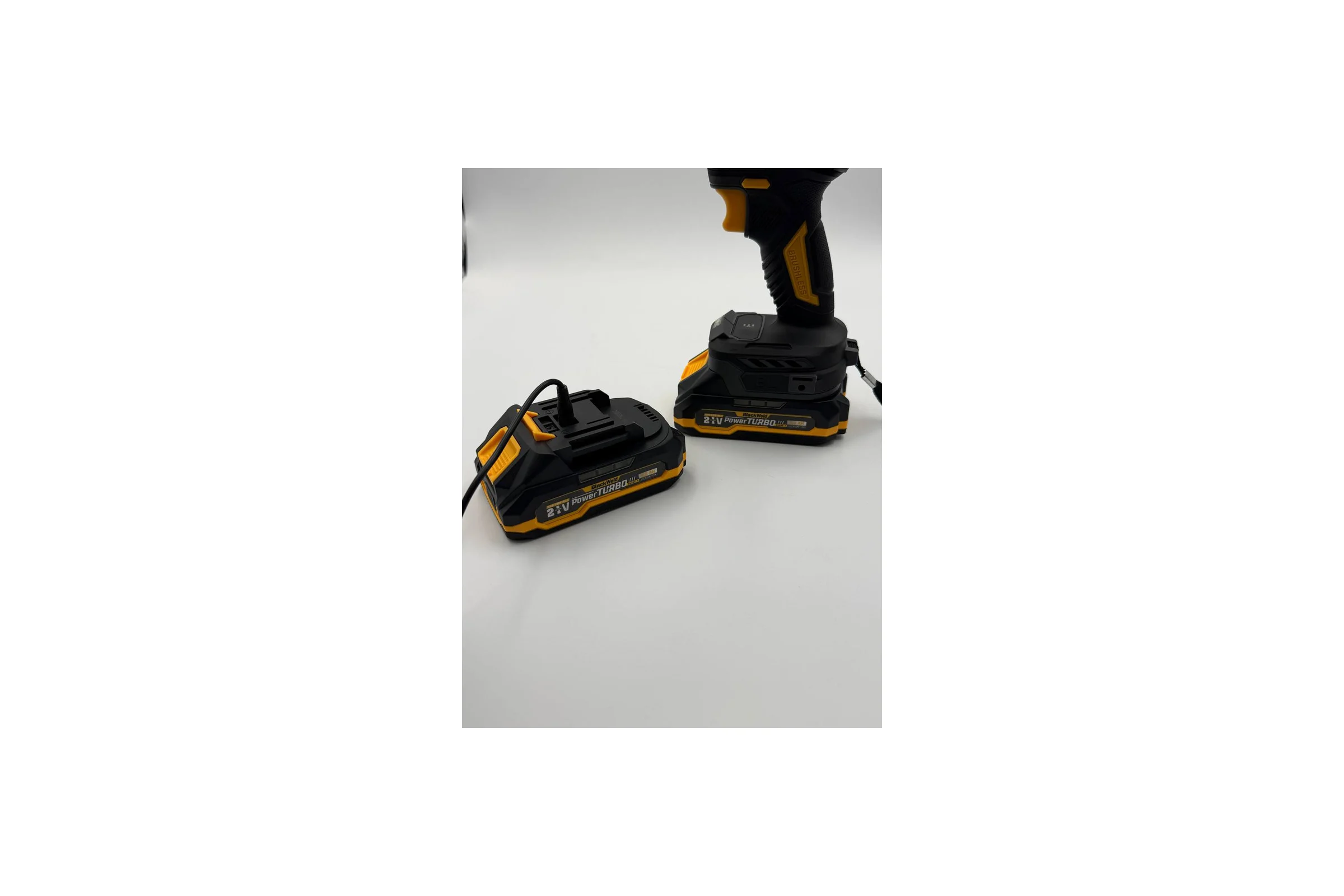 Дрель-шуруповерт аккумуляторная BlackWeld 21V 2.0Ah 150243
