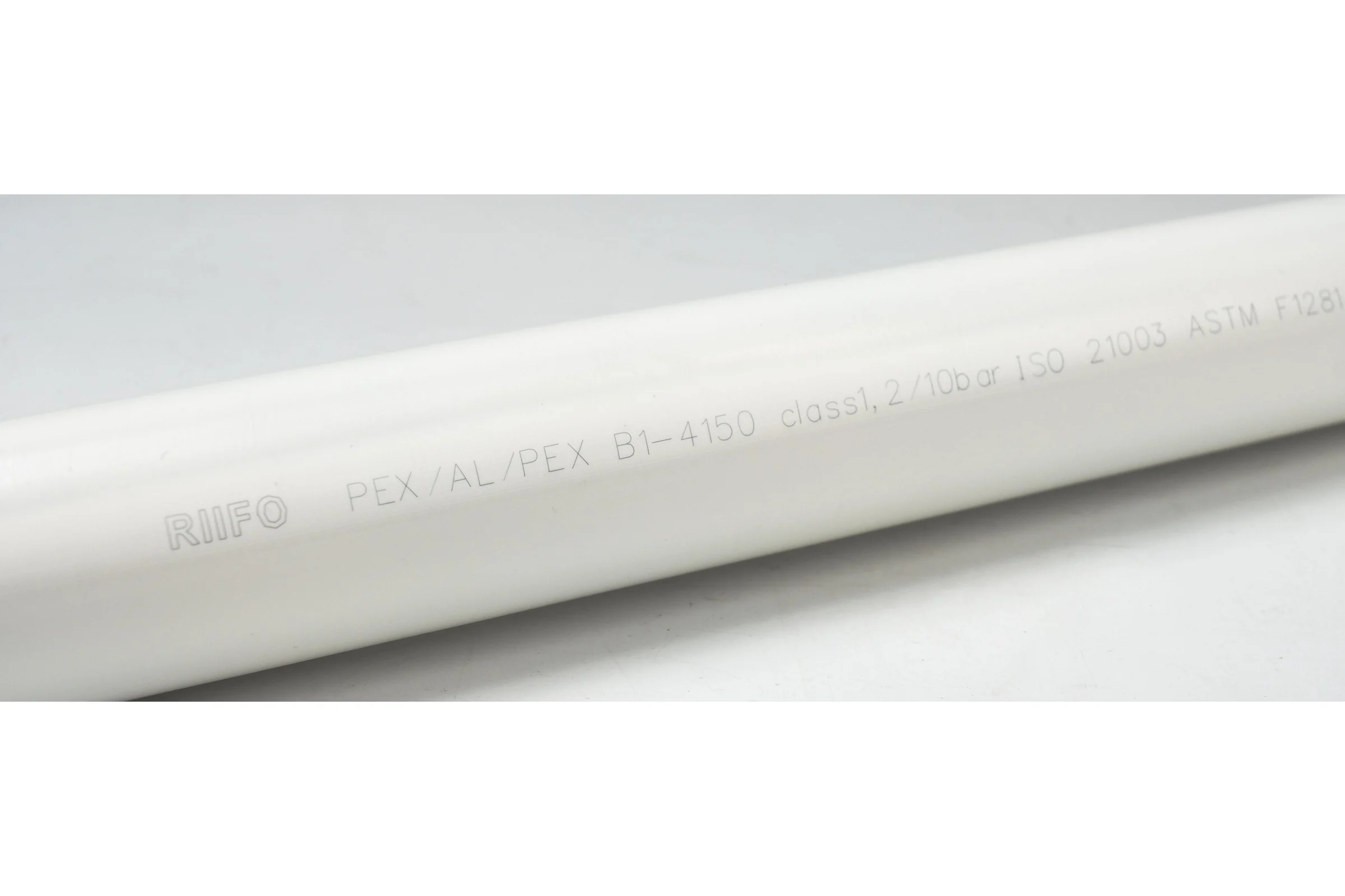 Труба RIIFO Omni PE-Xb/AL/PE-Xb 63x6,0 отрезок 5 м белая 1100046864