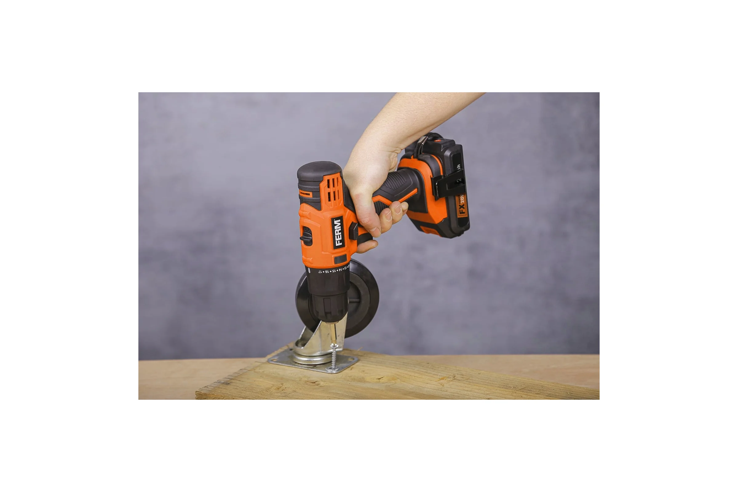 Аккумуляторная дрель-шуруповерт FERM FX Power CDM1164