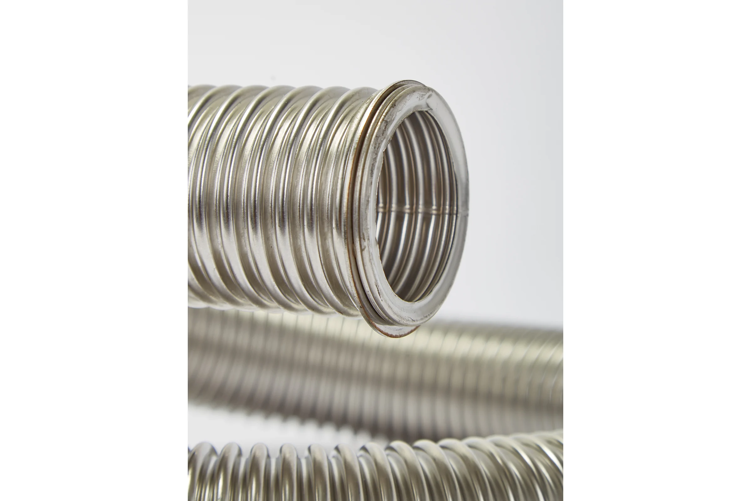 Гибкая подводка KOFULSO с 2-мя стопорными кольцами, прокладками и гайками 2 KF 50/100 г/г