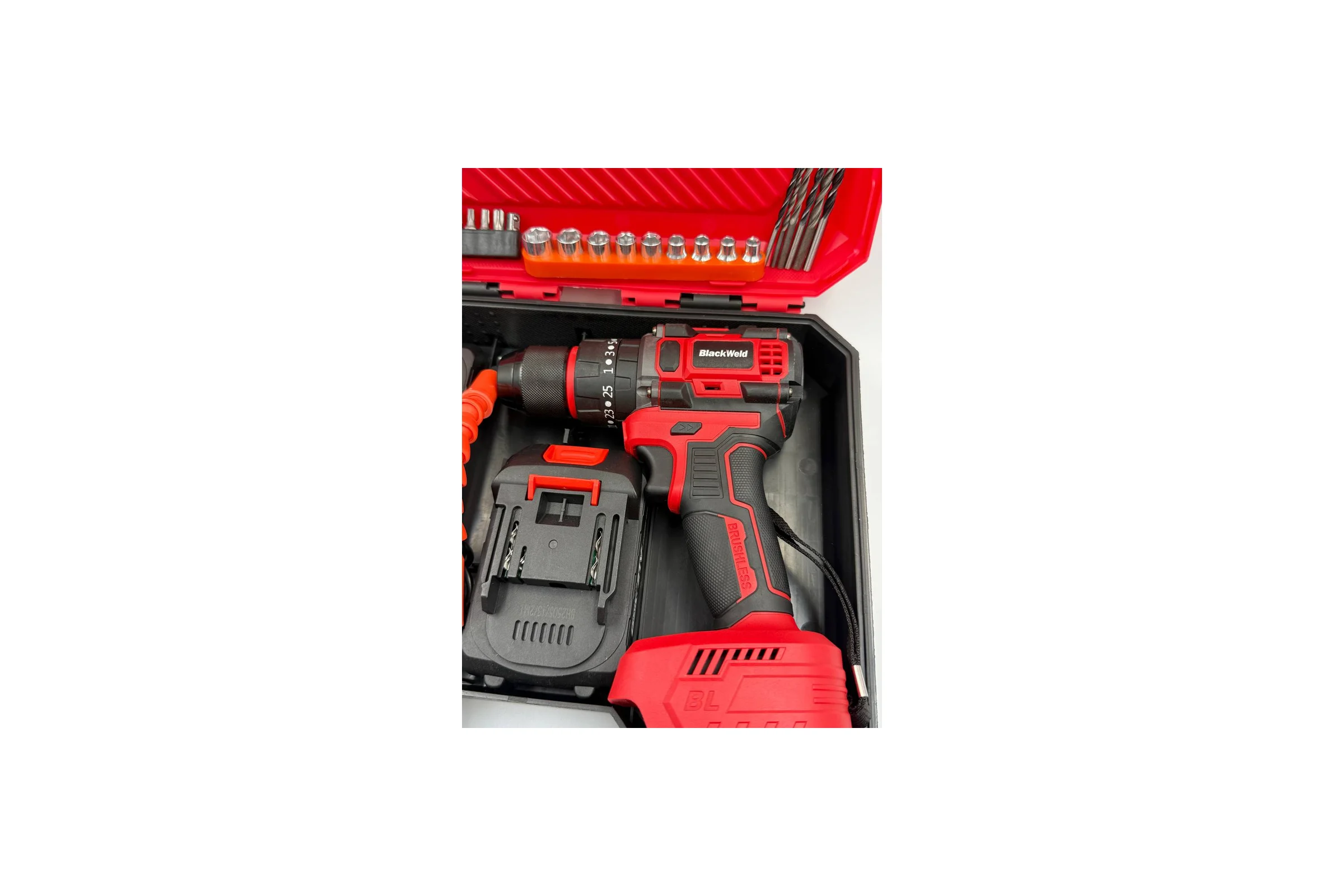 Бесщеточная аккумуляторная дрель-шуруповерт BlackWeld JZ02-10-2RB 21V 2.0Ah 150178