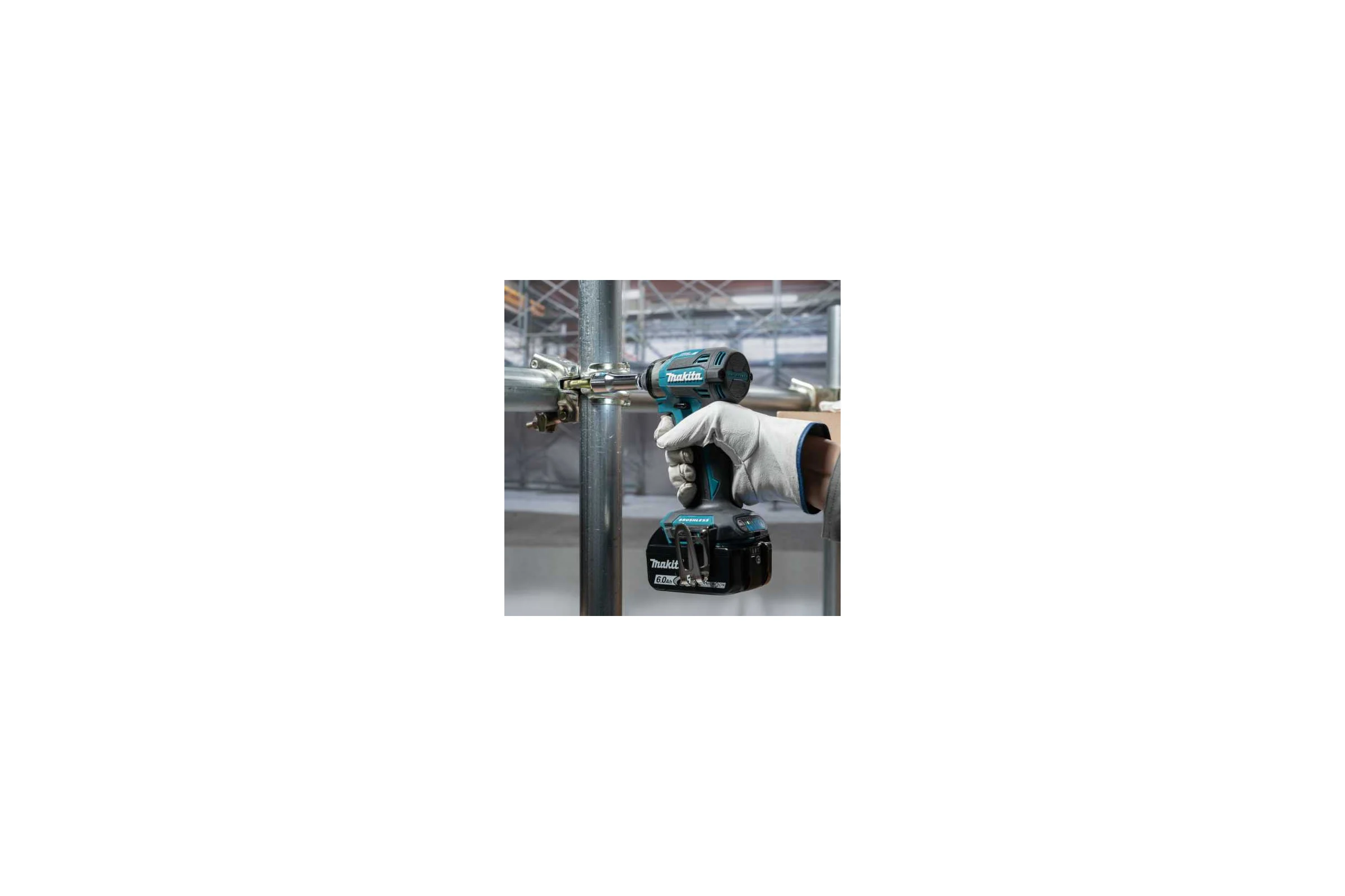 Шуруповерт ударный аккумуляторный Makita LXT18В BL XPT 180Нм Т1/Т2/Дерево/Болт 2х5,0 Ач АКБ, быстрое ЗУ, Makpac 2 DTD173RTJ