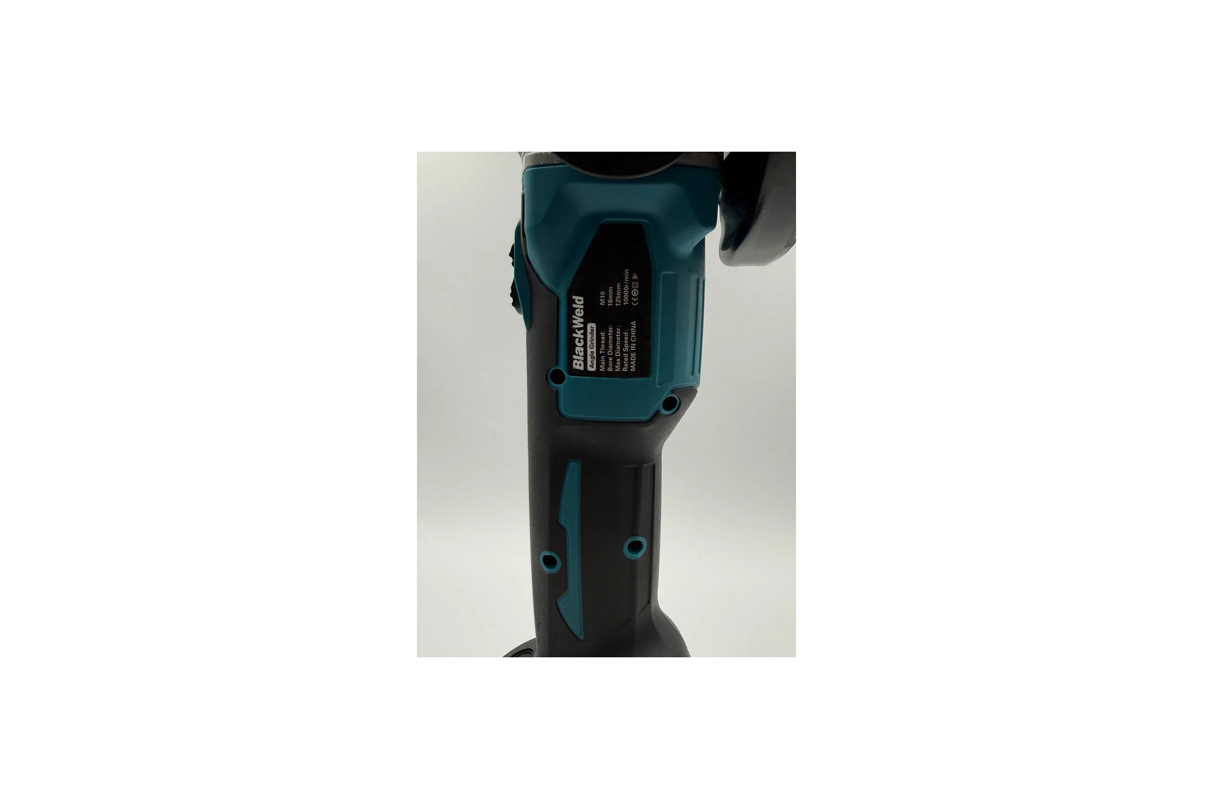 Бесщеточная углошлифовальная машина BlackWeld 125мм DC02 150166