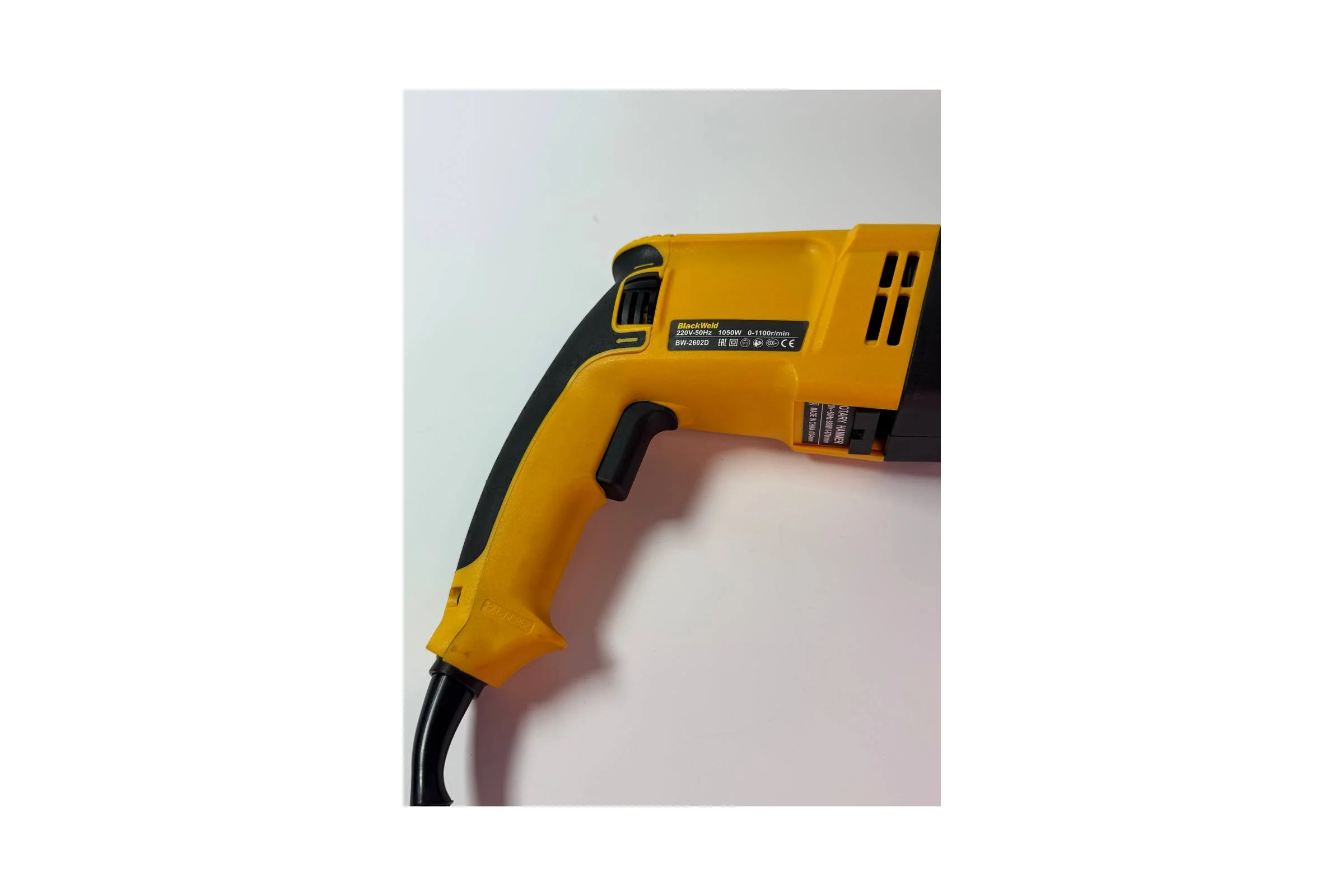 Перфоратор BlackWeld BW-2602D 26mm/1050W 150235