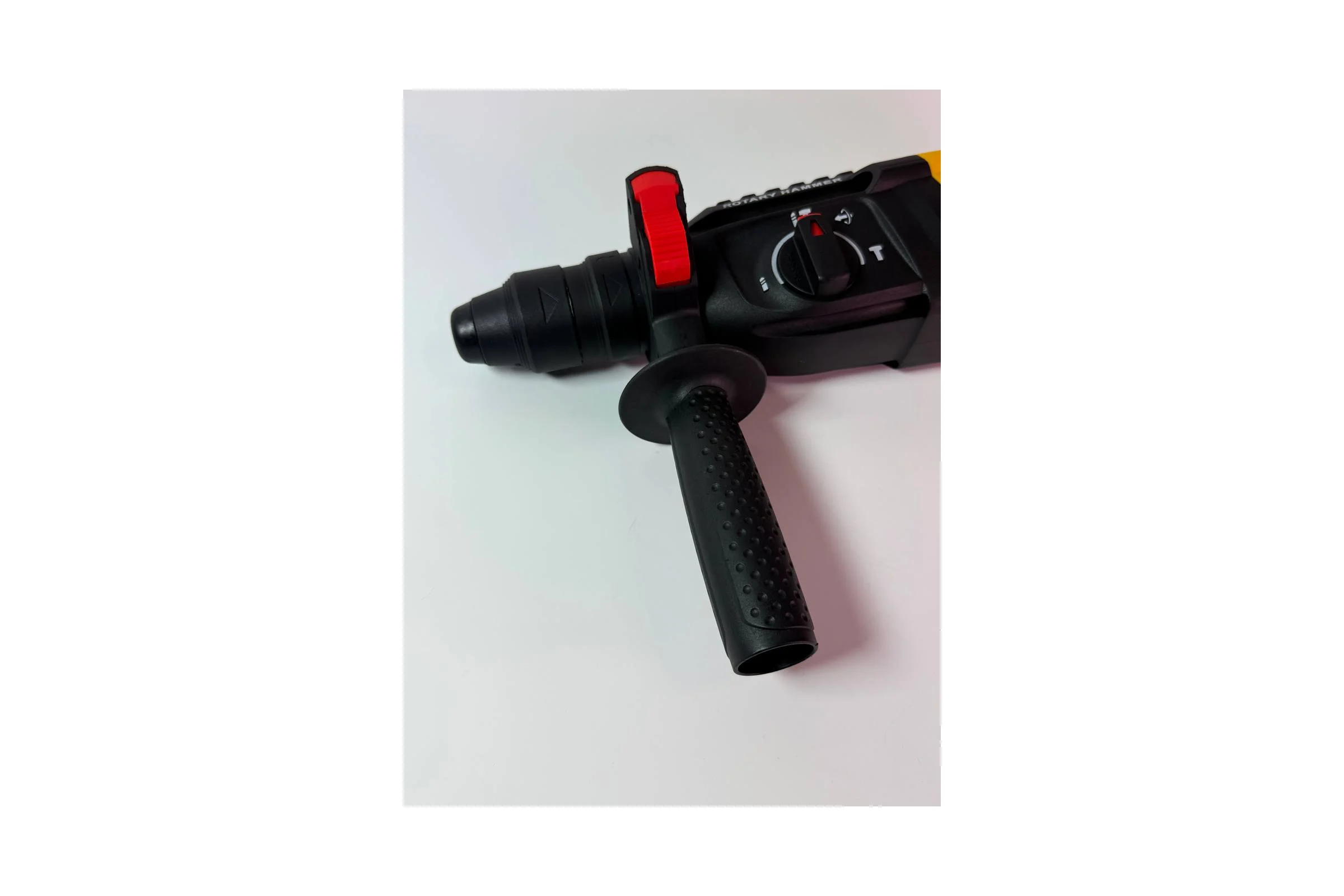 Перфоратор BlackWeld BW-2602D 26mm/1050W 150235