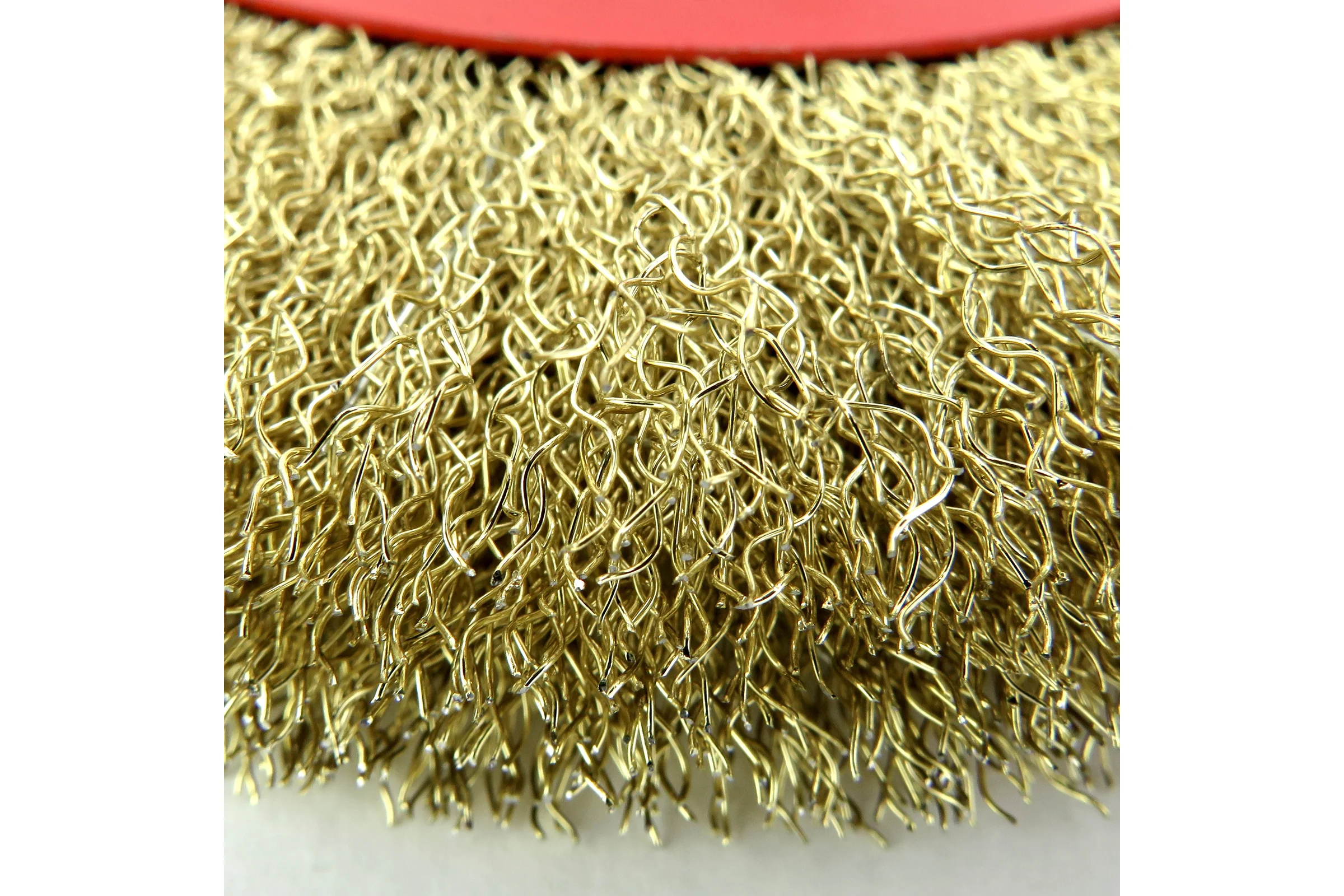 Щетка дисковая EuroBrush Д200х25х32+адаптеры, ворс гофр латунир-я сталь 0,30, до 4500 об/мин (код 13-125) EB-LBS5