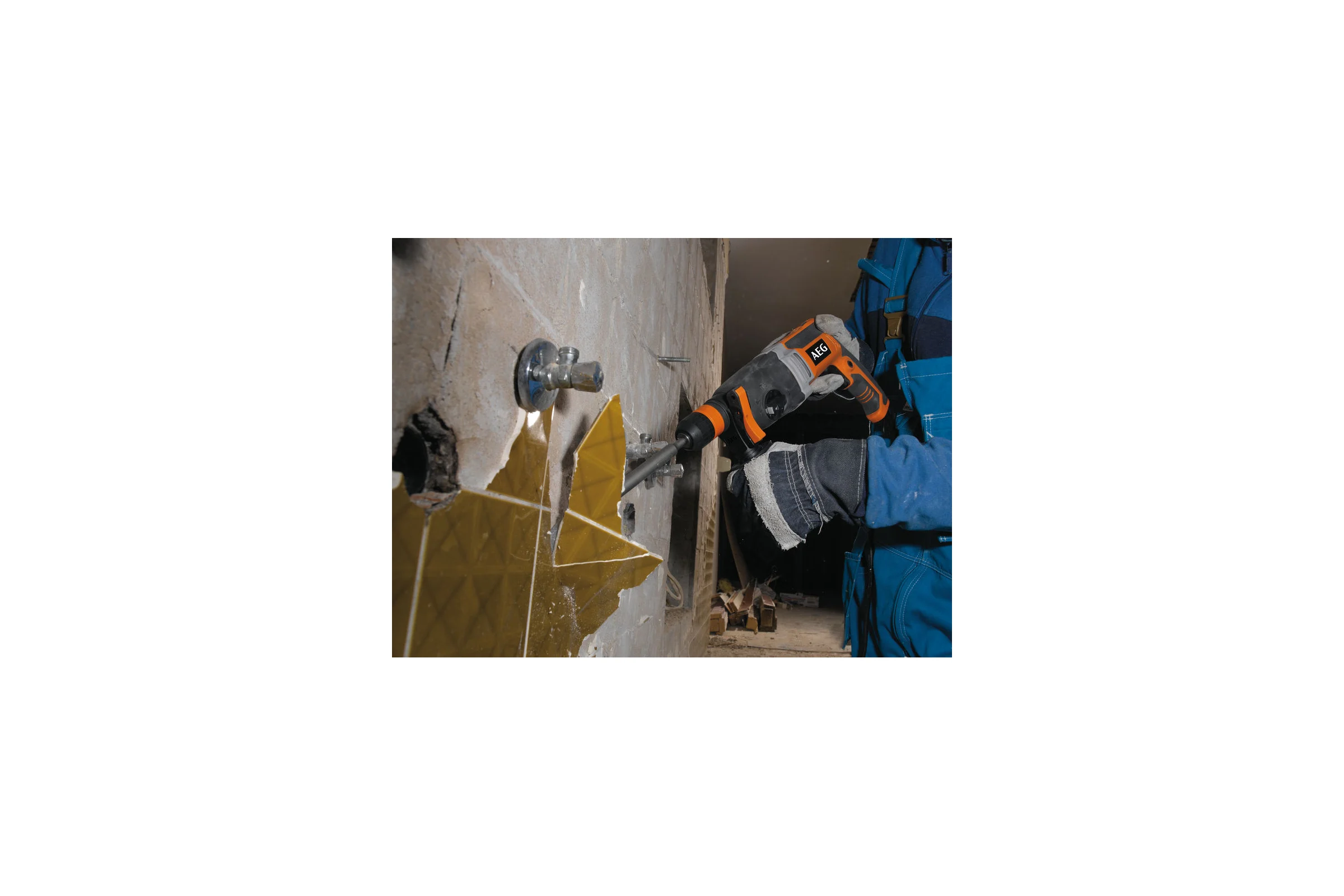Перфоратор AEG KH 28 Super XE 4935428190