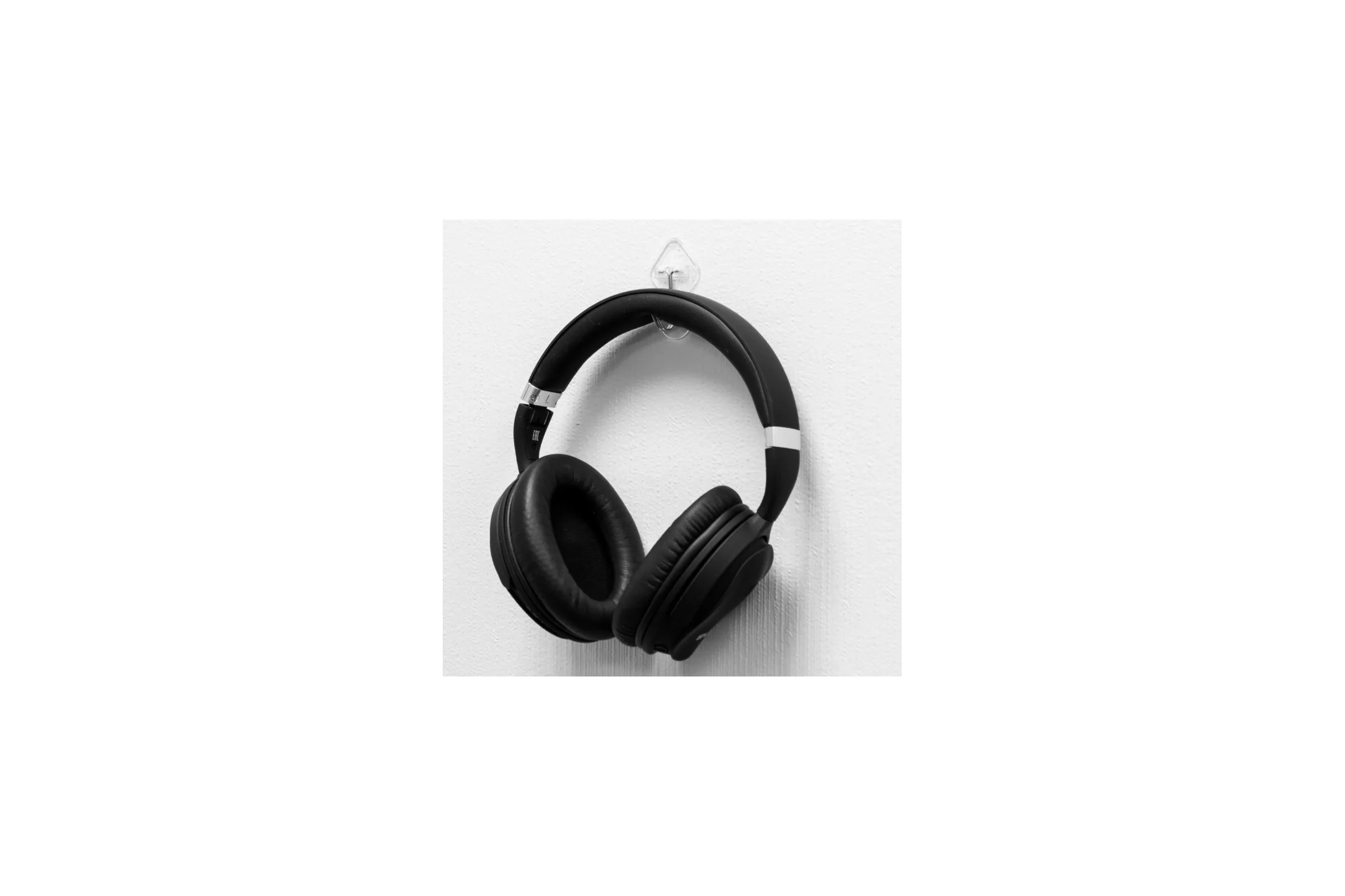 Универсальные самоклеящиеся крючки для кухни и ванной AVIORA 5 шт. 302-207