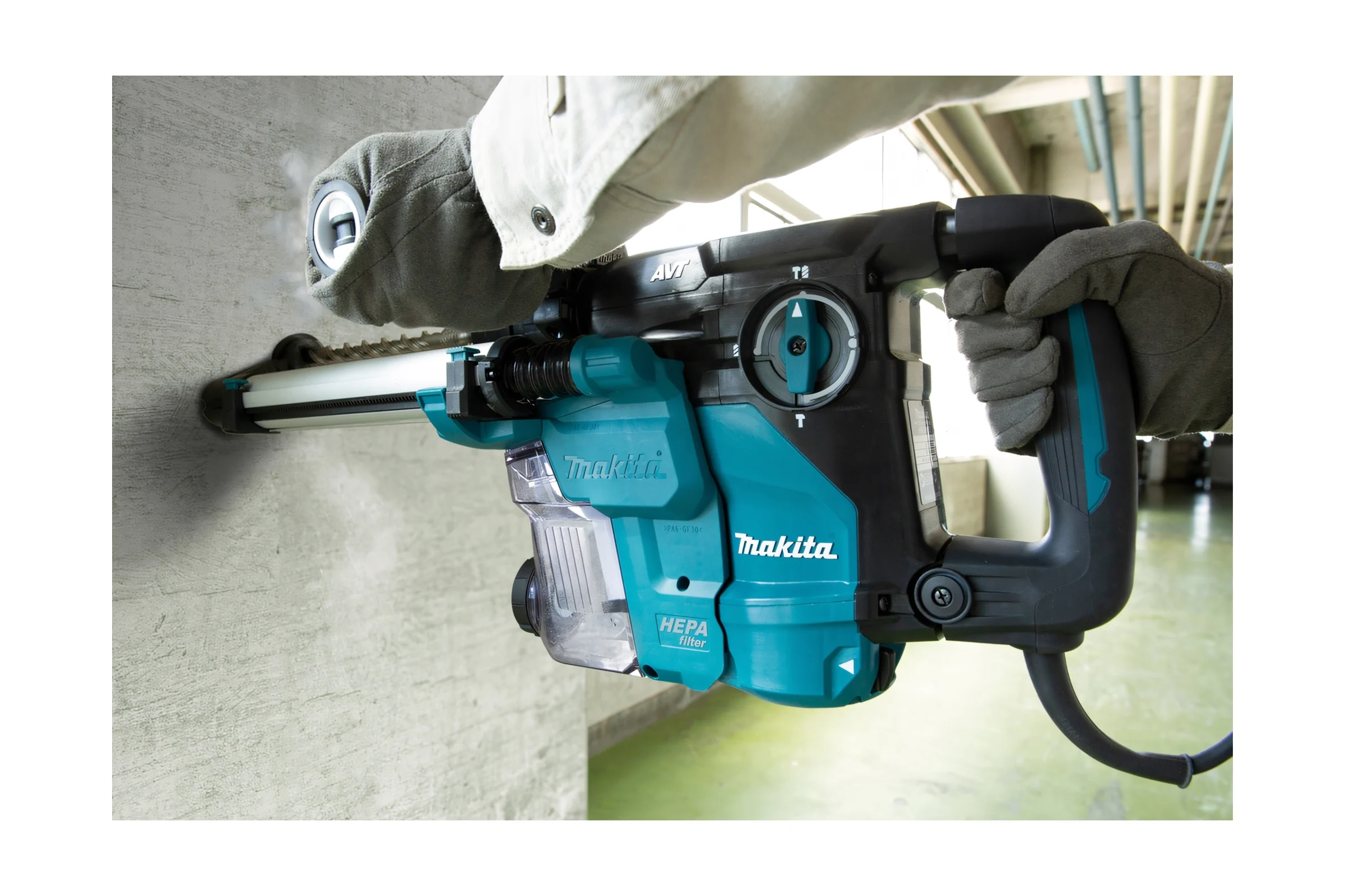 Перфоратор Makita HR3011FCJ