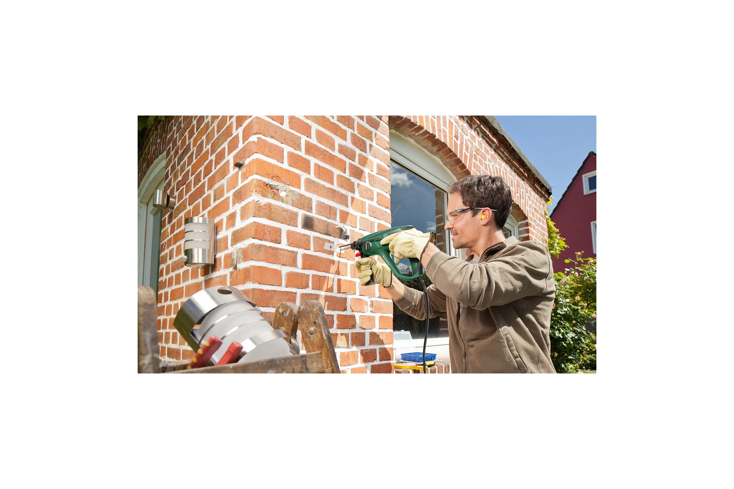 Перфоратор Bosch PBH 2100 RE 06033A9300