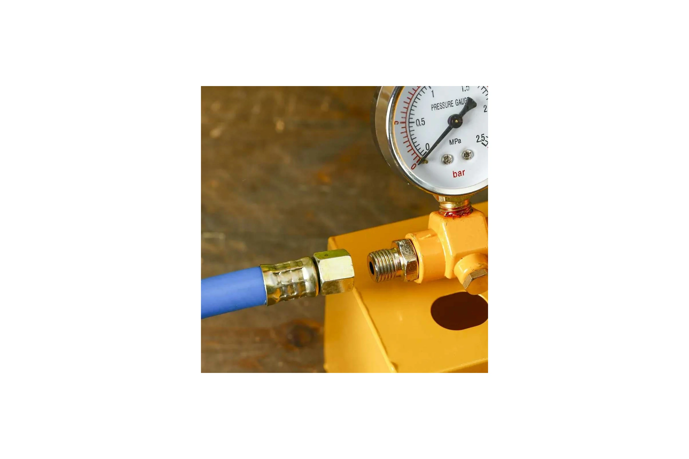Ручной опрессовщик DEKO HTP02 (5 л., 0-30 атм., 3 кг) 068-1312