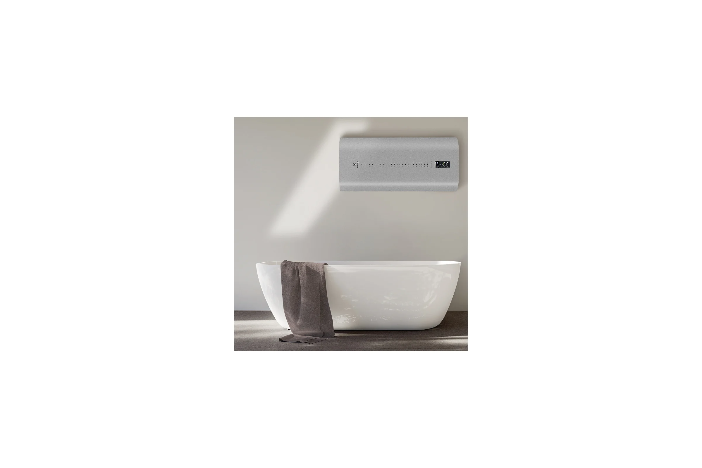 Водонагреватель ELECTROLUX EWH 30 Centurio IQ 3.0 Silver НС-1449183
