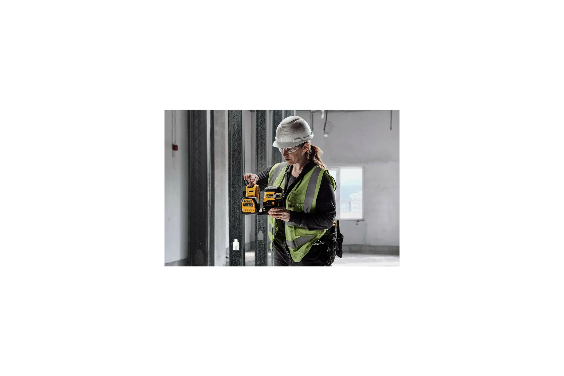 Лазерный построитель плоскостей Dewalt 18В, зеленый DCE825D1G18-QW