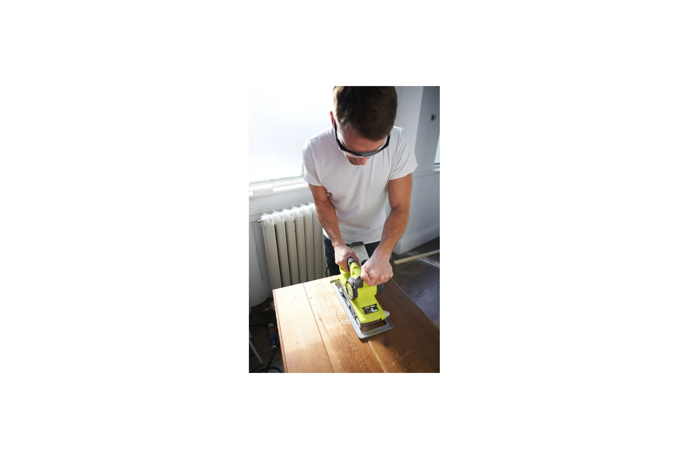 Ленточная шлифмашина Ryobi EBS800V 5133001146