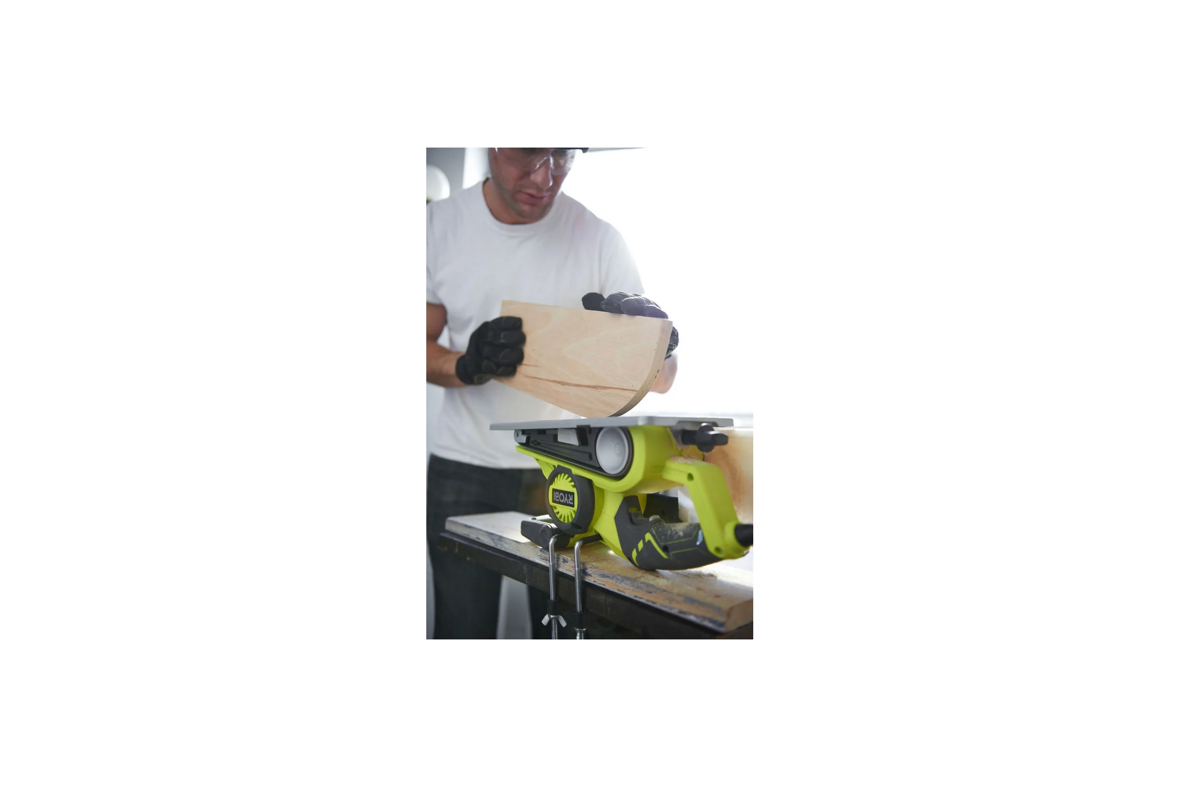 Ленточная шлифмашина Ryobi EBS800V 5133001146
