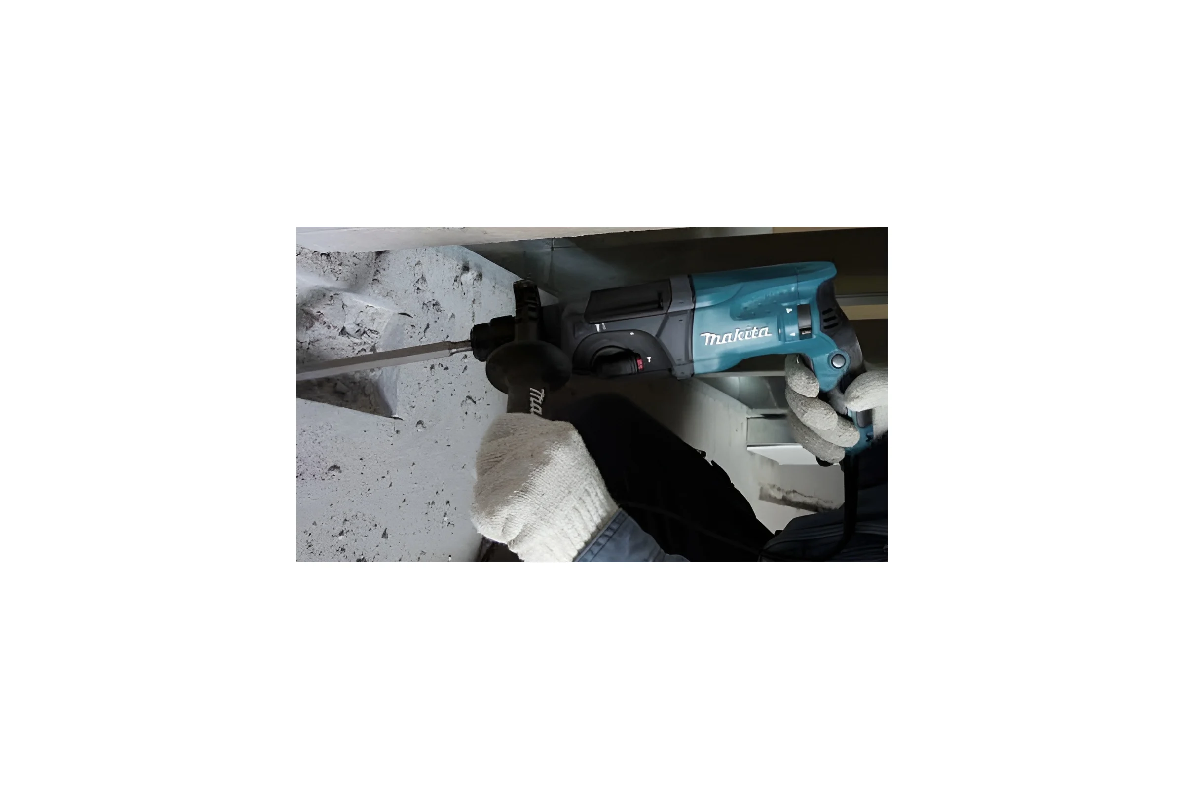 Перфоратор Makita HR2470