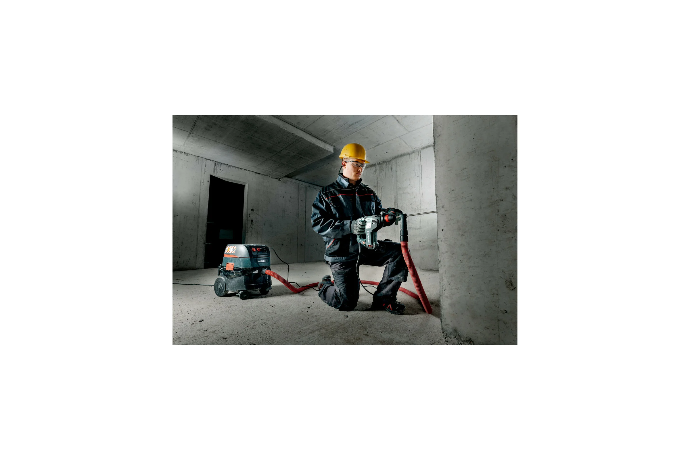 Перфоратор Metabo KHE 3251 с патроном SDS+ 600659000