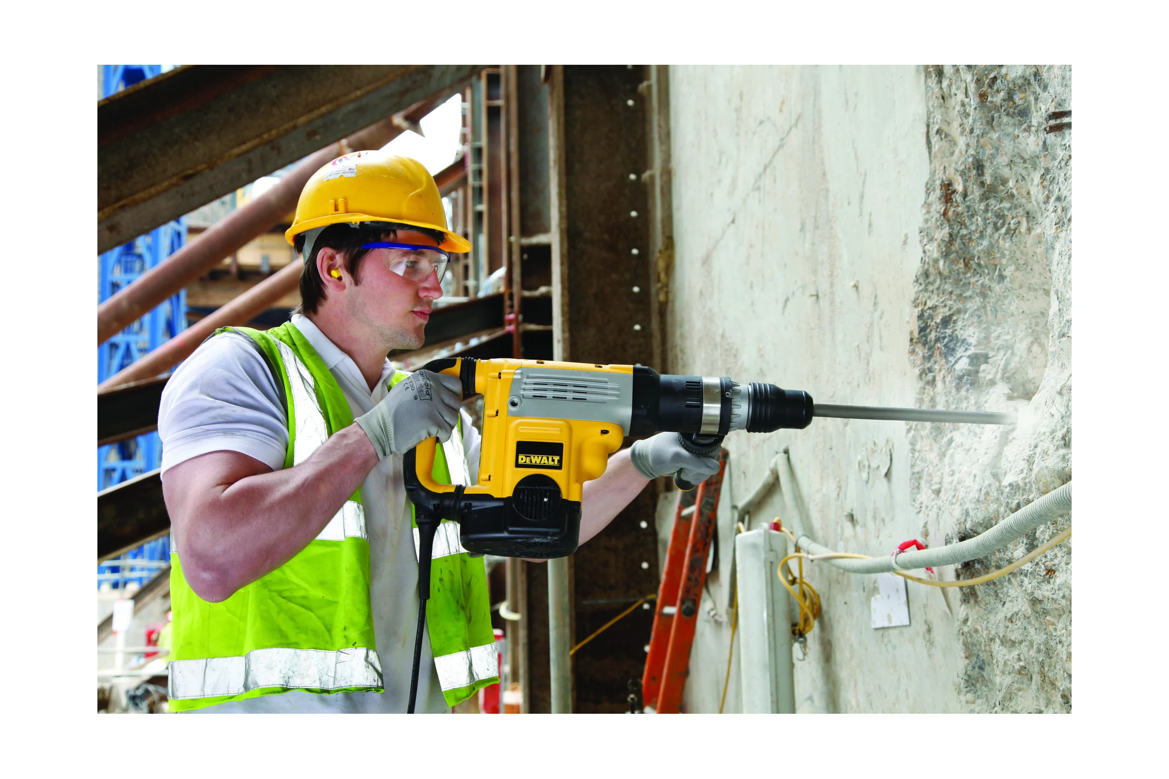 Комбинированный перфоратор DEWALT D 25763 K