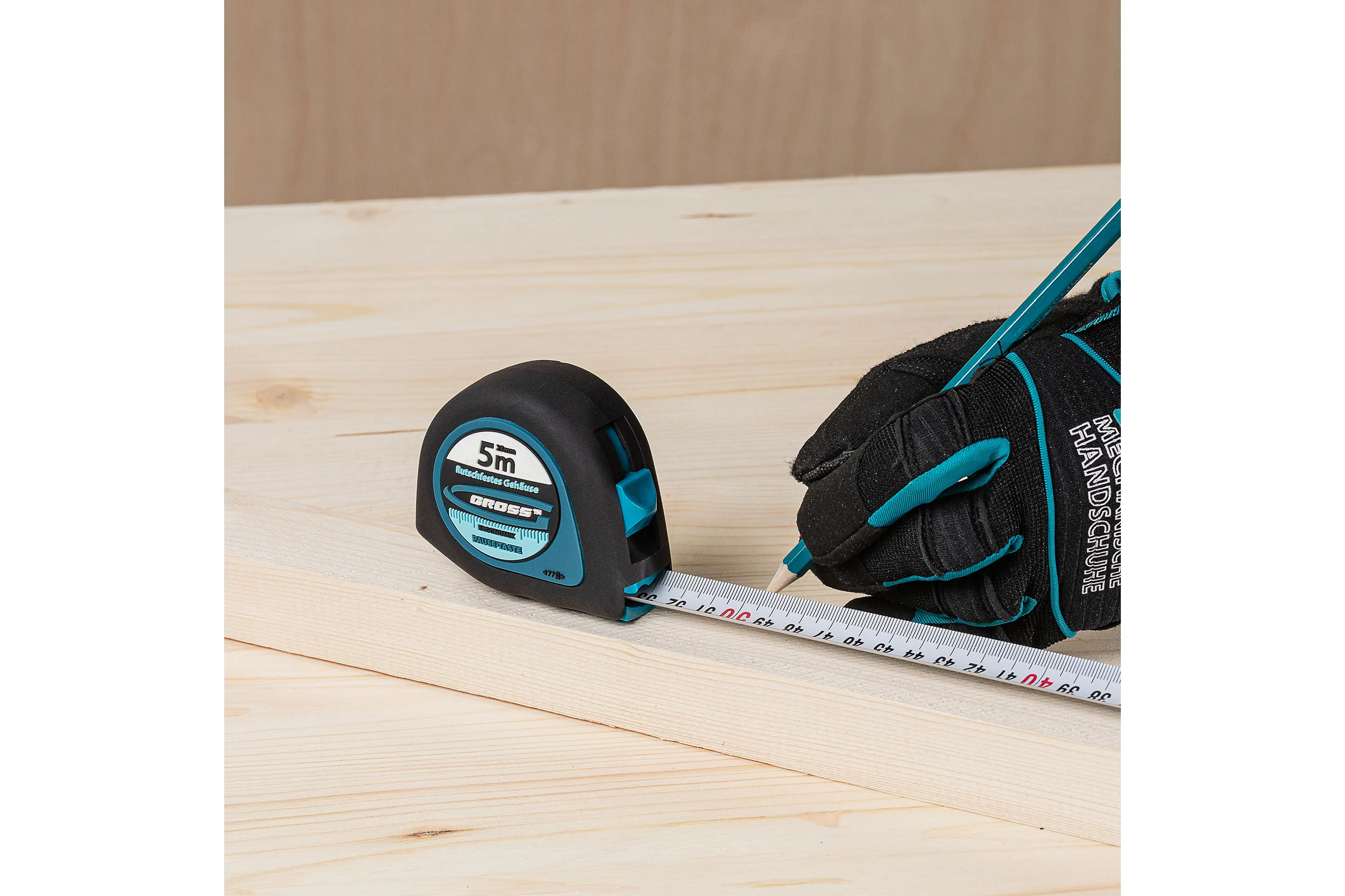 Рулетка GROSS Ergonomisch 5 м x 25 мм, магнитный обрезиненный зацеп 31103