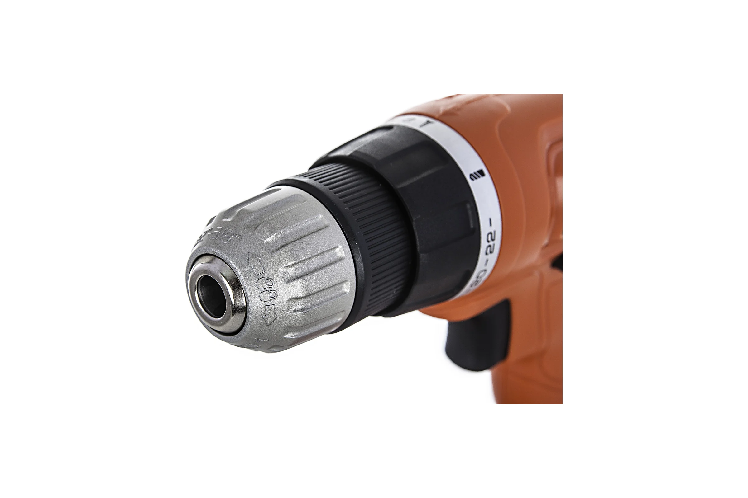 Аккумуляторная дрель-шуруповерт Black+ Decker EPC 18 CABK