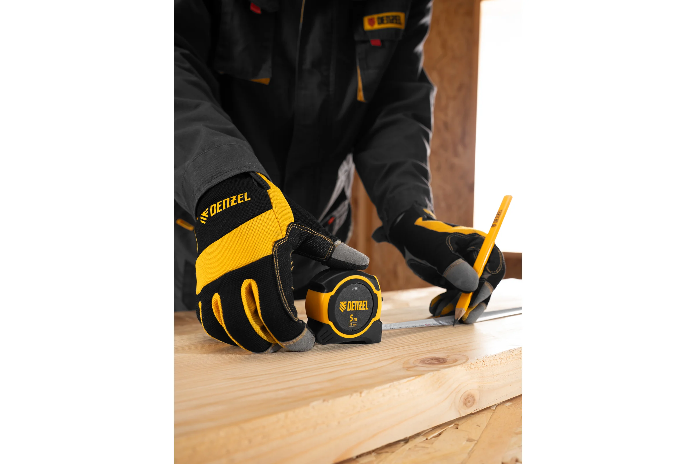 Рулетка Denzel 5 м, 19 мм, двухкомпонентный корпус, магнитный обрезиненный зацеп 31531