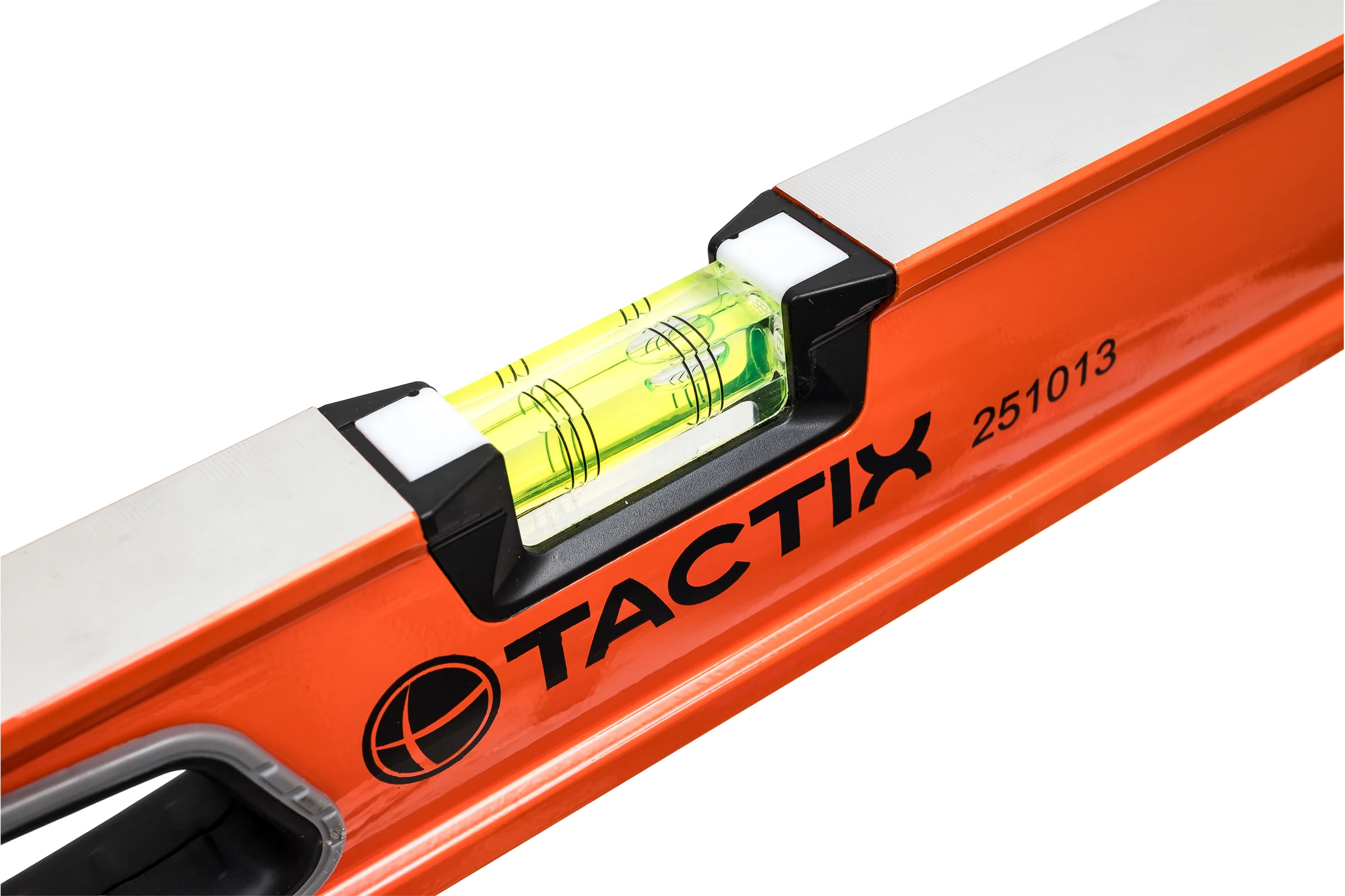 Уровень TACTIX BOX-Style с фиксированными глазками 600 мм, погрешность 0,5 мм 251013
