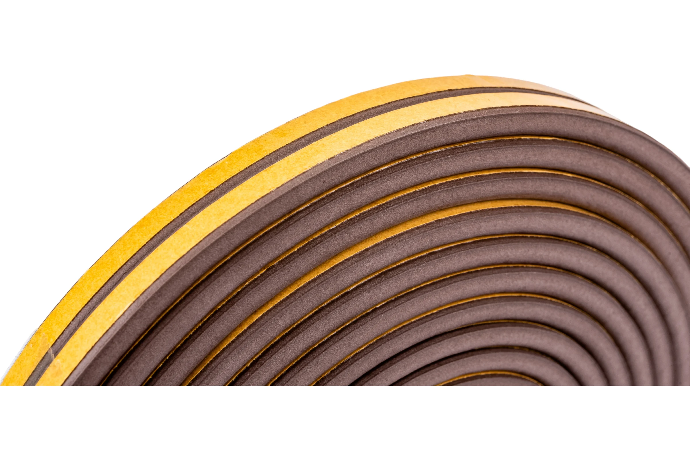 Уплотнительная самоклеящаяся лента РемоКолор вспененный EPDM каучук, D-профиль, коричневая, 9x6 мм, 10 м 50-3-211